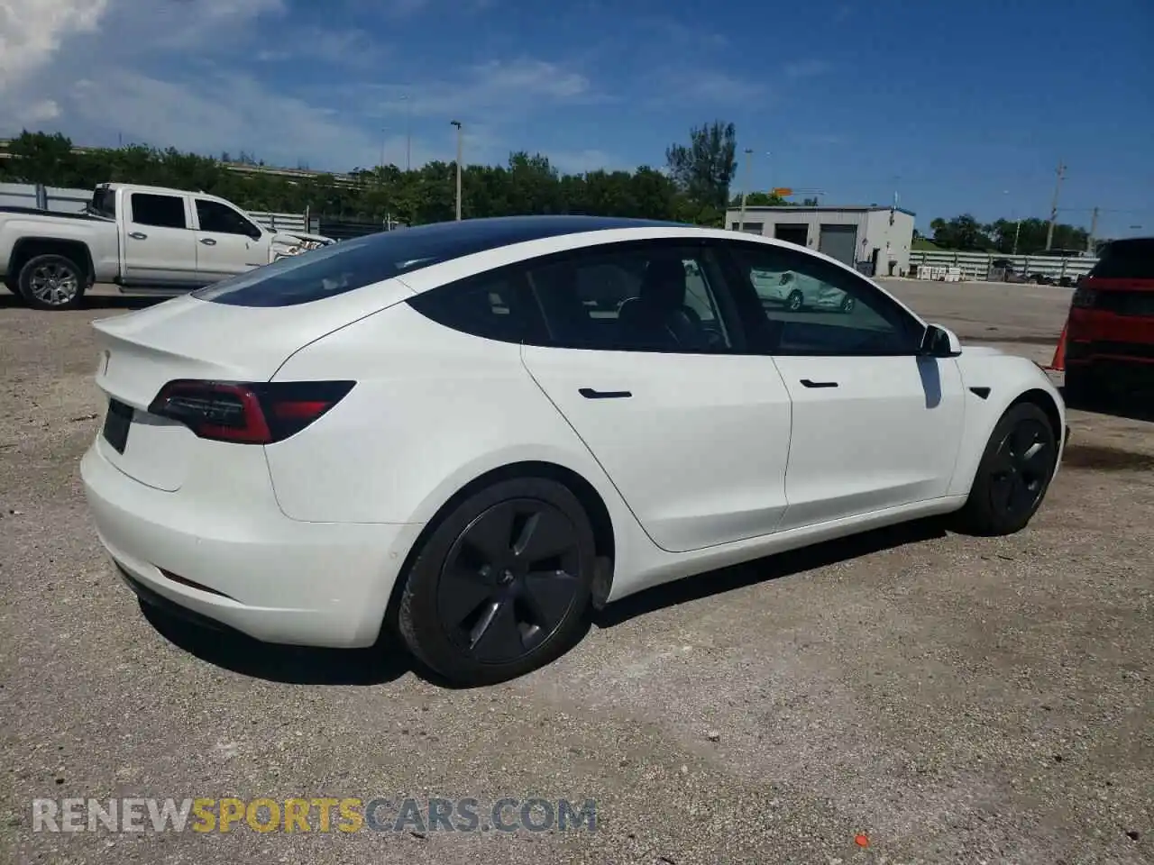 3 Photograph of a damaged car 5YJ3E1EA7MF052691 TESLA MODEL 3 2021