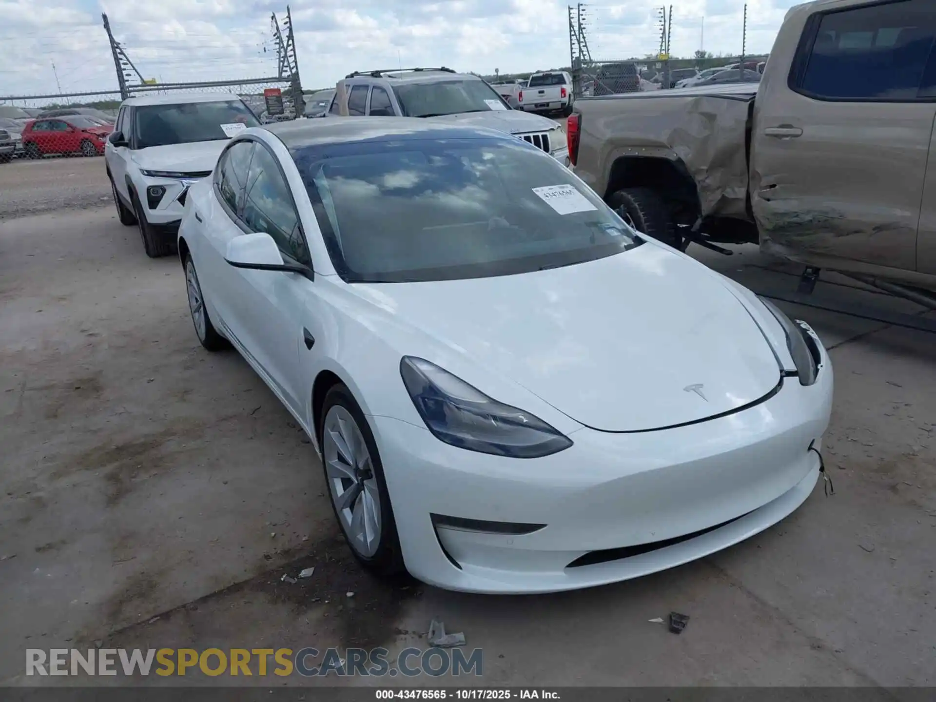 1 Photograph of a damaged car 5YJ3E1EA7MF057048 TESLA MODEL 3 2021