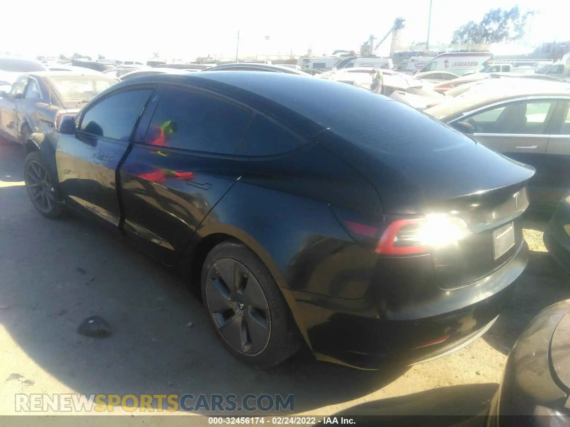 3 Photograph of a damaged car 5YJ3E1EA7MF877145 TESLA MODEL 3 2021