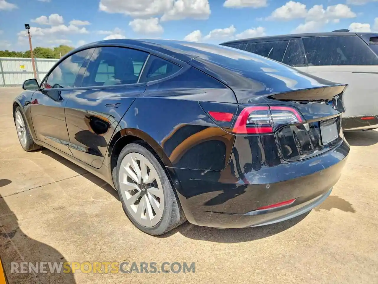 2 Photograph of a damaged car 5YJ3E1EA7MF927624 TESLA MODEL 3 2021