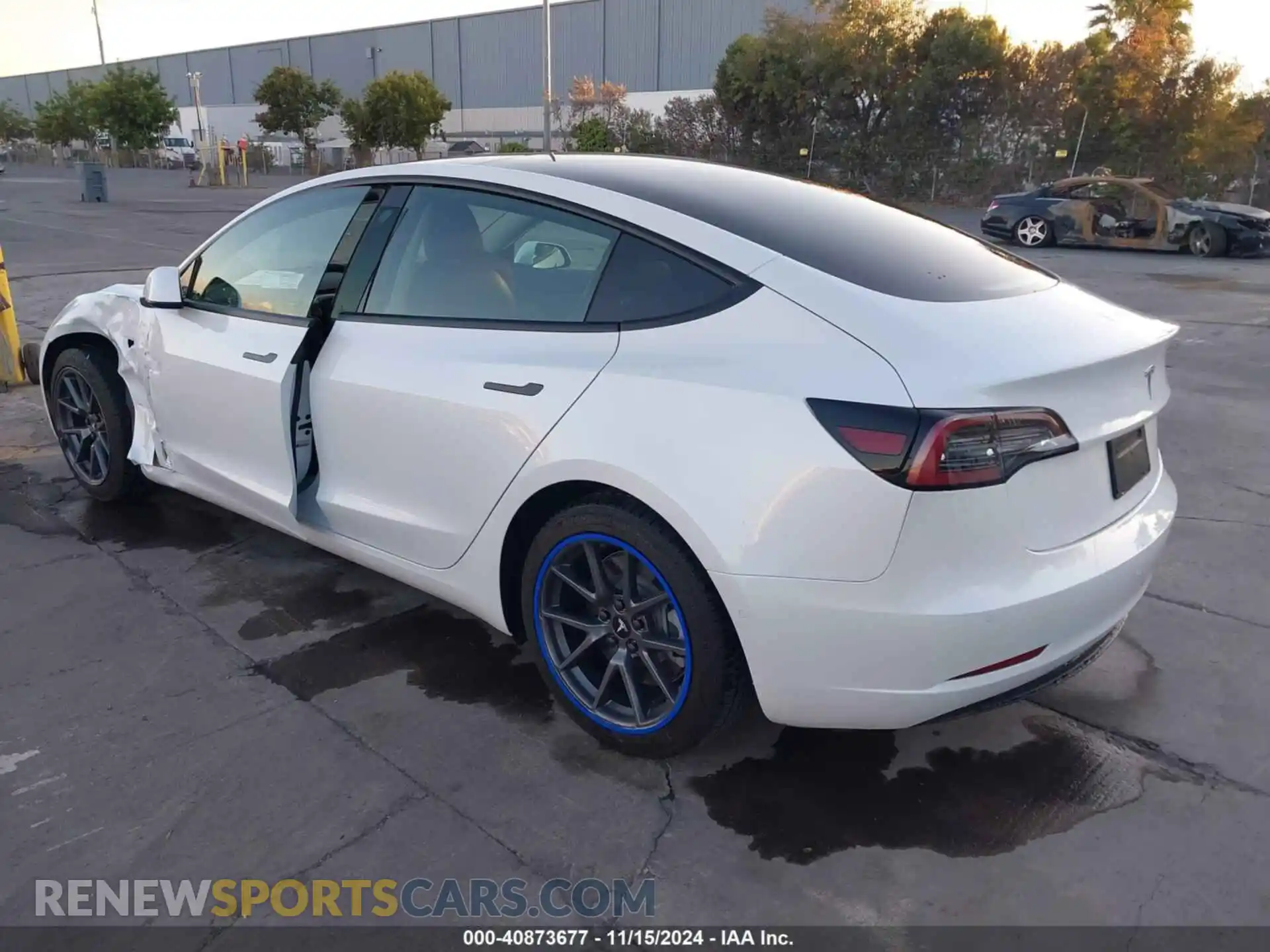 3 Photograph of a damaged car 5YJ3E1EA7MF929678 TESLA MODEL 3 2021
