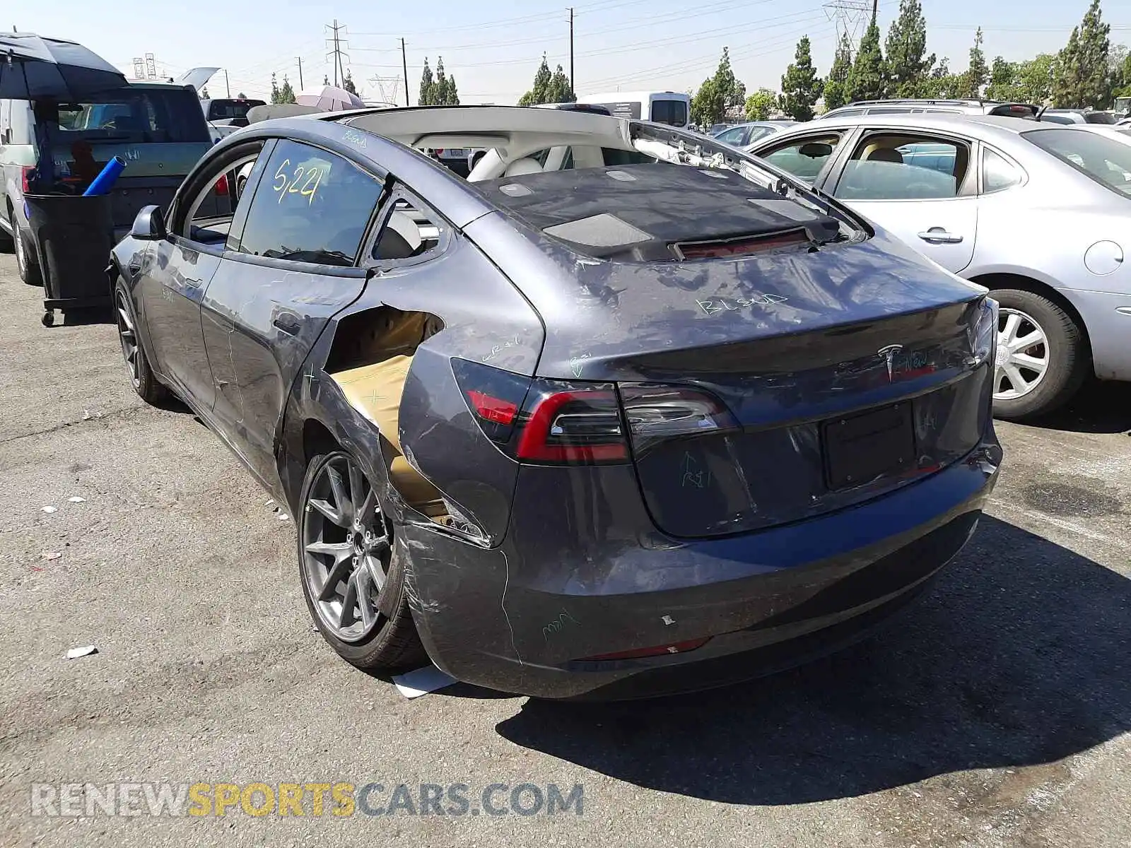 3 fotografías del automóvil dañado 5YJ3E1EA7MF938641 TESLA MODEL 3 2021