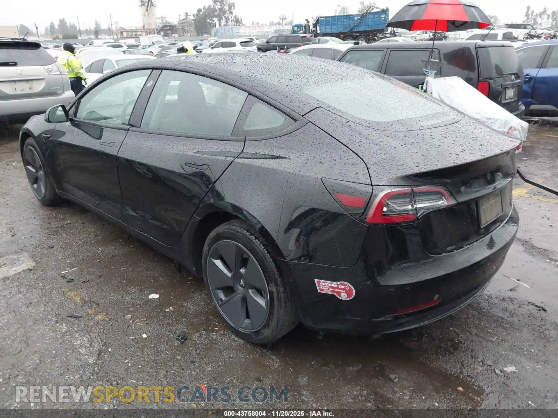 3 Photograph of a damaged car 5YJ3E1EA7MF939238 TESLA MODEL 3 2021