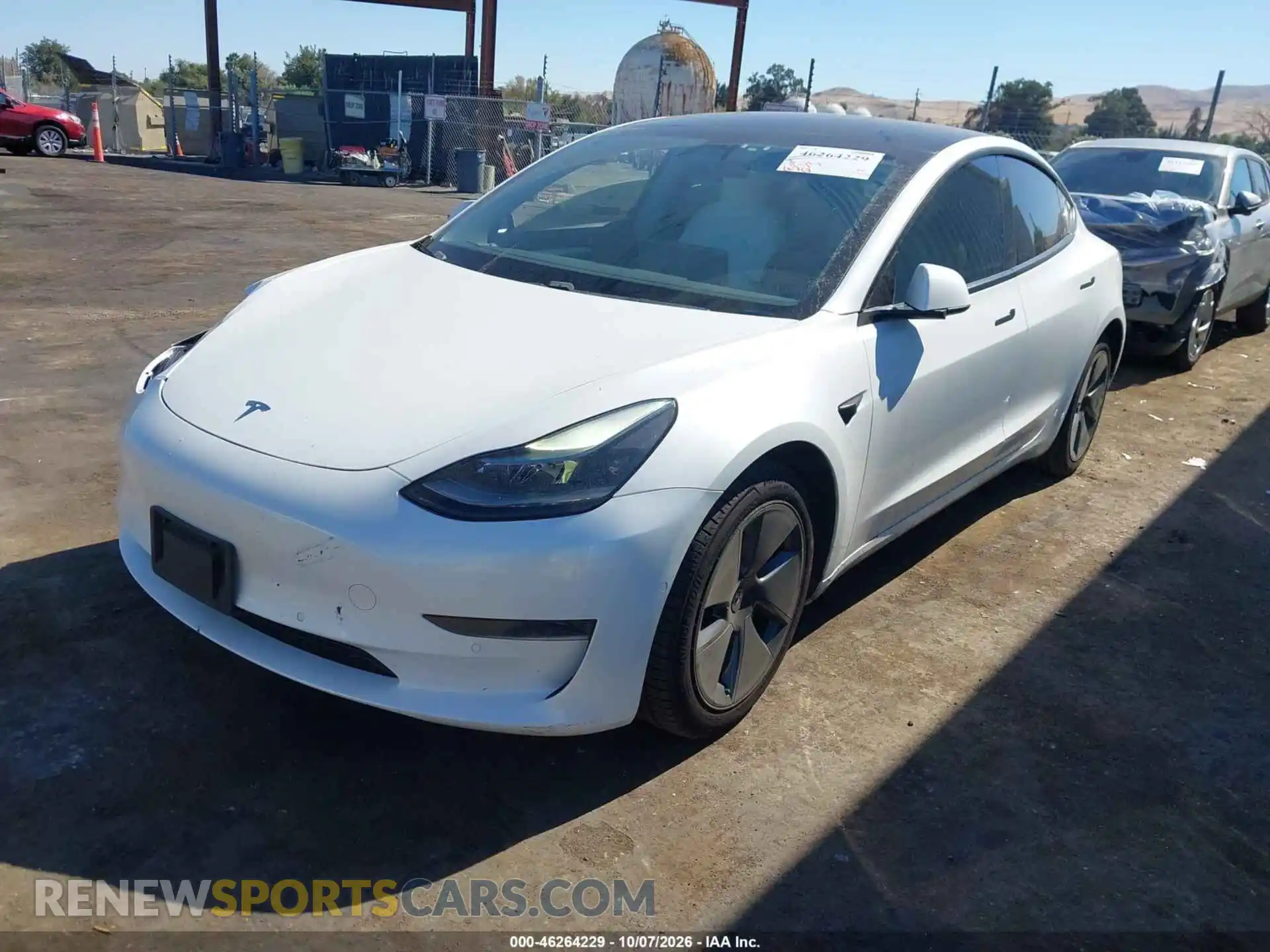 2 Photograph of a damaged car 5YJ3E1EA7MF978279 TESLA MODEL 3 2021