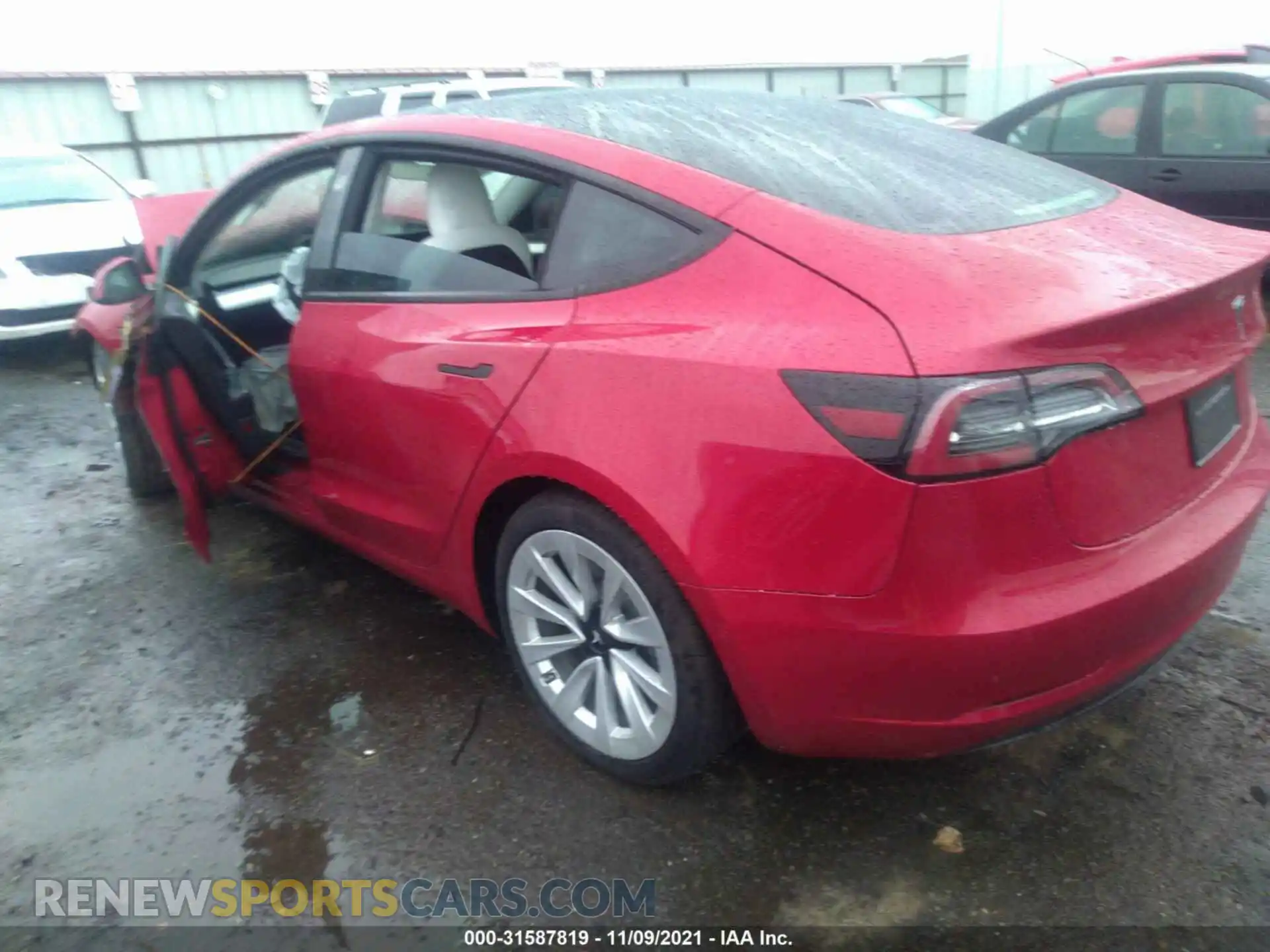 3 Photograph of a damaged car 5YJ3E1EA8MF021000 TESLA MODEL 3 2021
