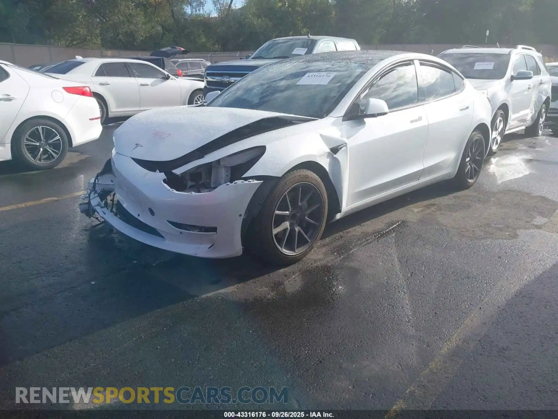 2 Photograph of a damaged car 5YJ3E1EA8MF045667 TESLA MODEL 3 2021