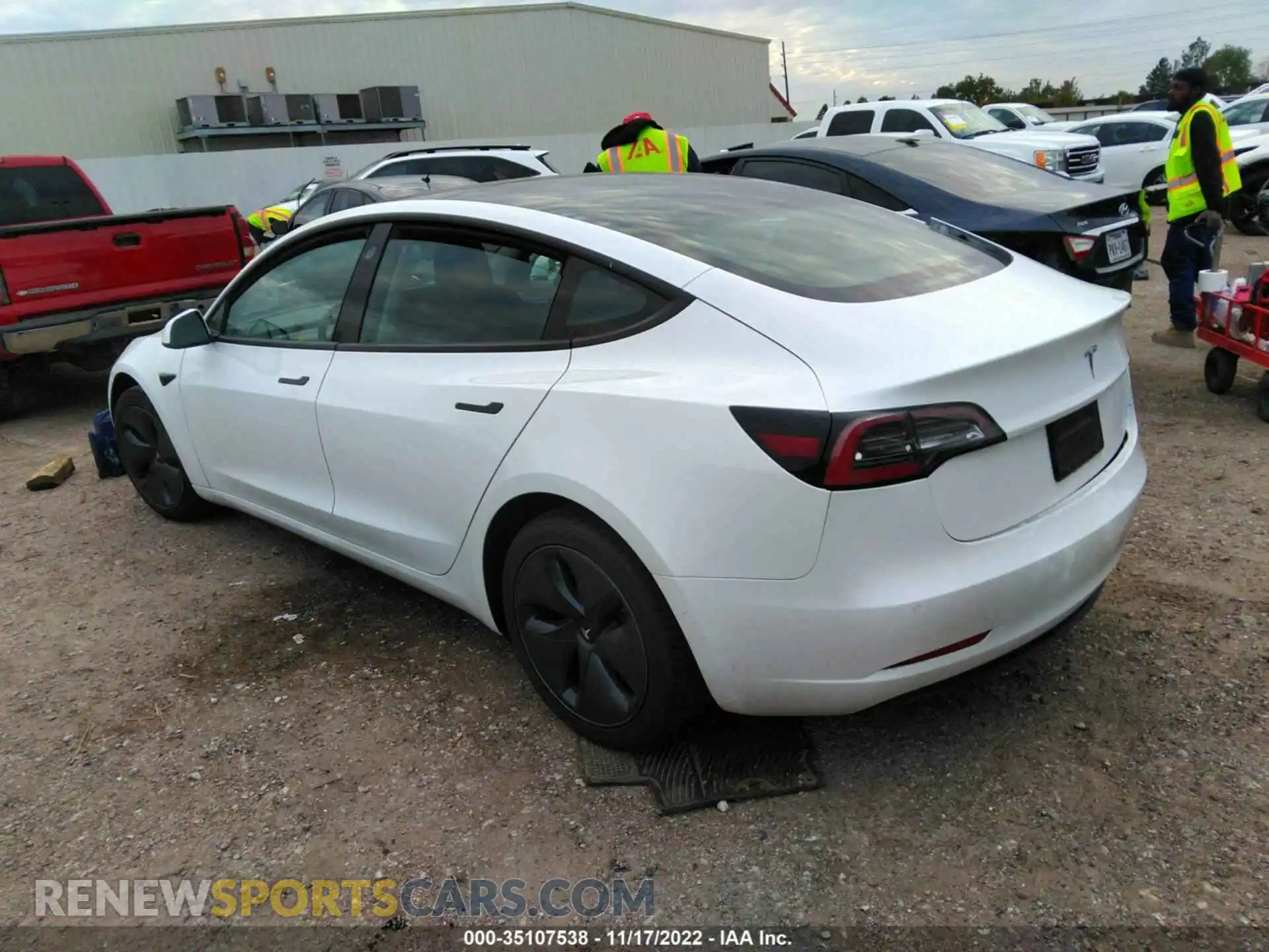 3 Photograph of a damaged car 5YJ3E1EA8MF059908 TESLA MODEL 3 2021