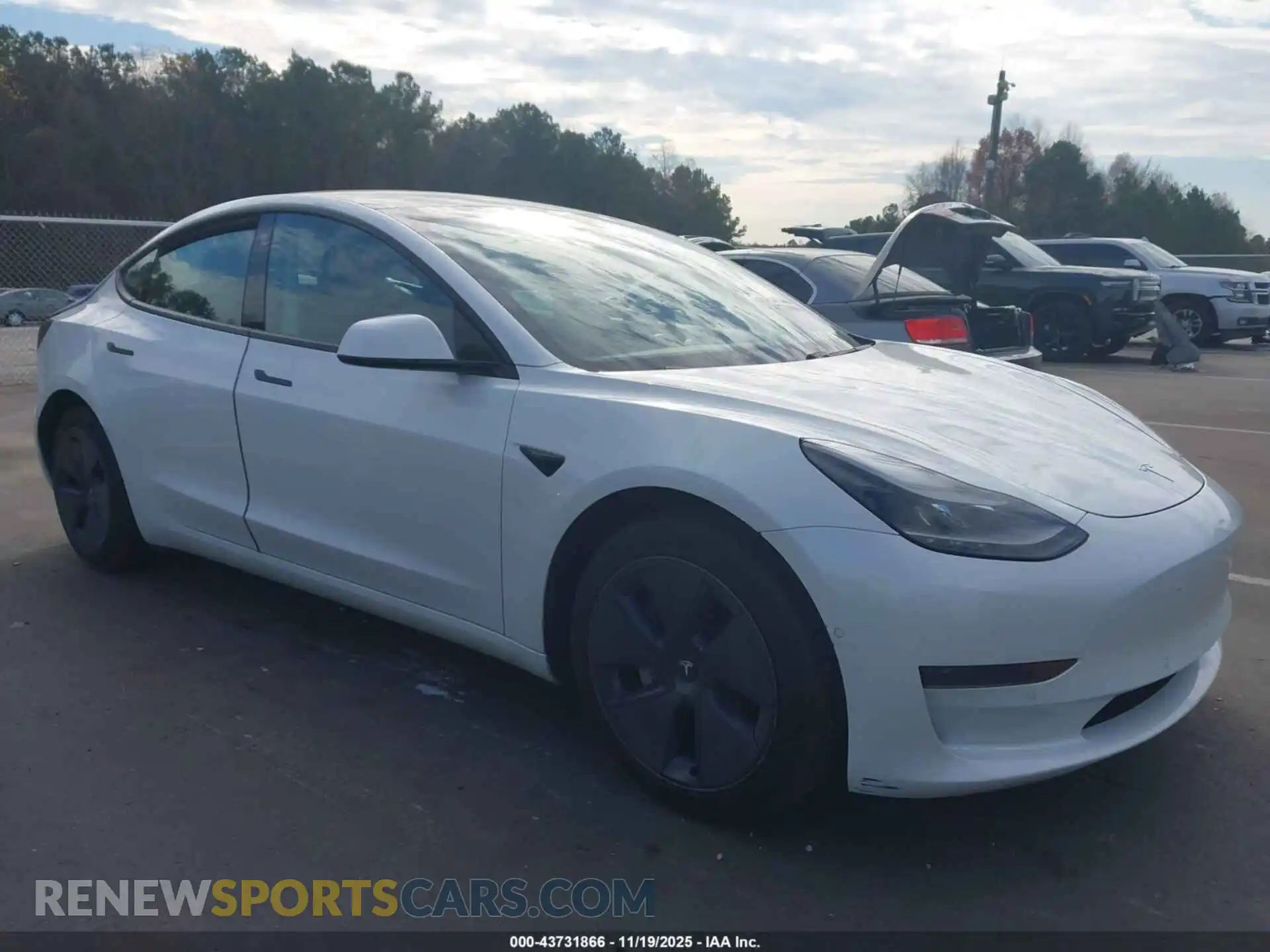 1 Photograph of a damaged car 5YJ3E1EA8MF079141 TESLA MODEL 3 2021