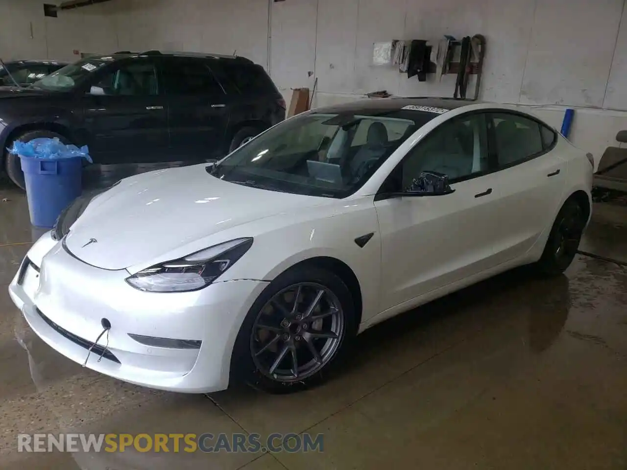 1 Photograph of a damaged car 5YJ3E1EA8MF083173 TESLA MODEL 3 2021