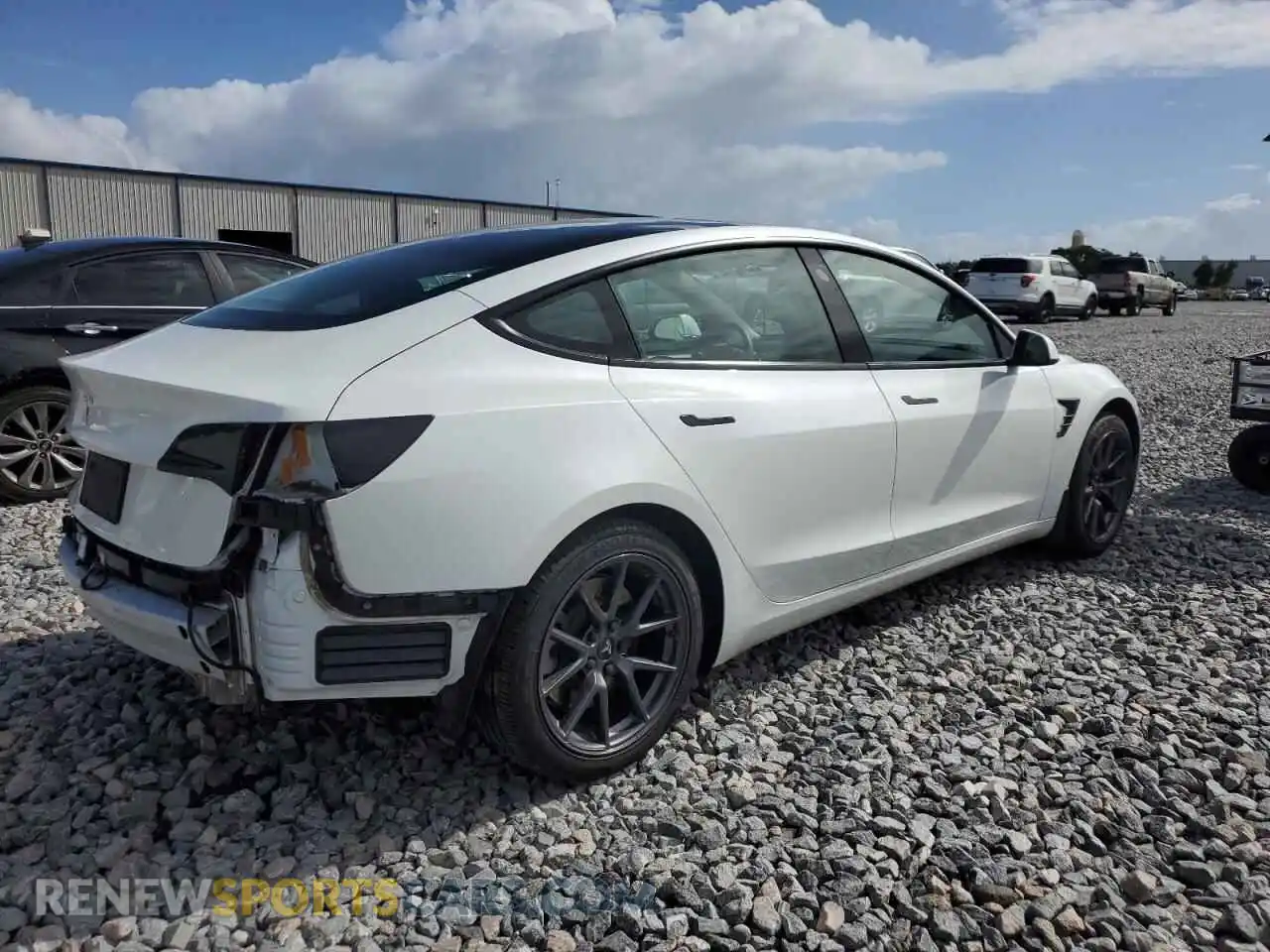 3 Photograph of a damaged car 5YJ3E1EA8MF090818 TESLA MODEL 3 2021