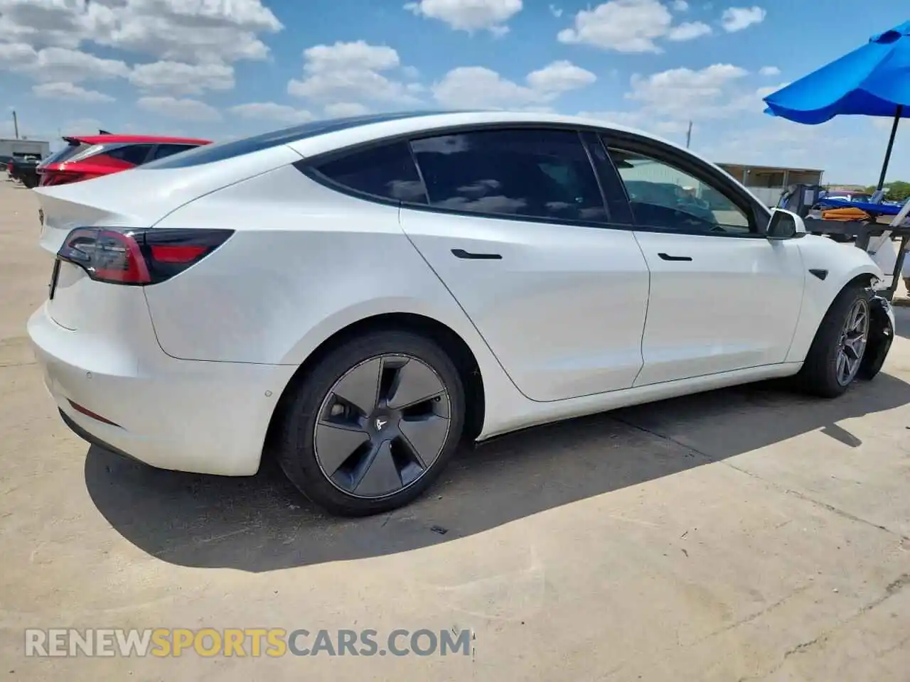 3 Photograph of a damaged car 5YJ3E1EA8MF100344 TESLA MODEL 3 2021