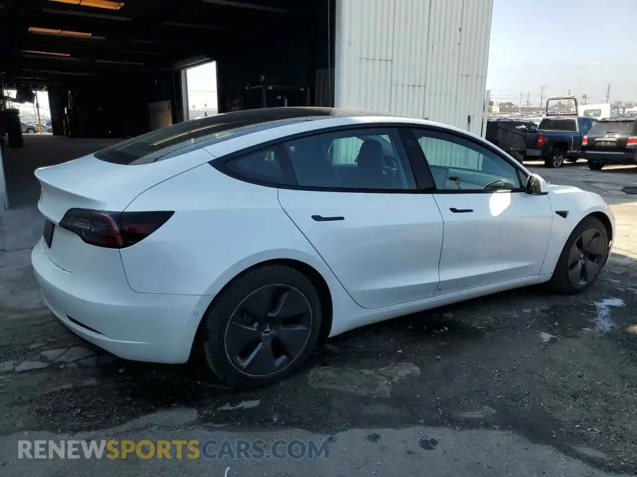 3 Photograph of a damaged car 5YJ3E1EA8MF868065 TESLA MODEL 3 2021