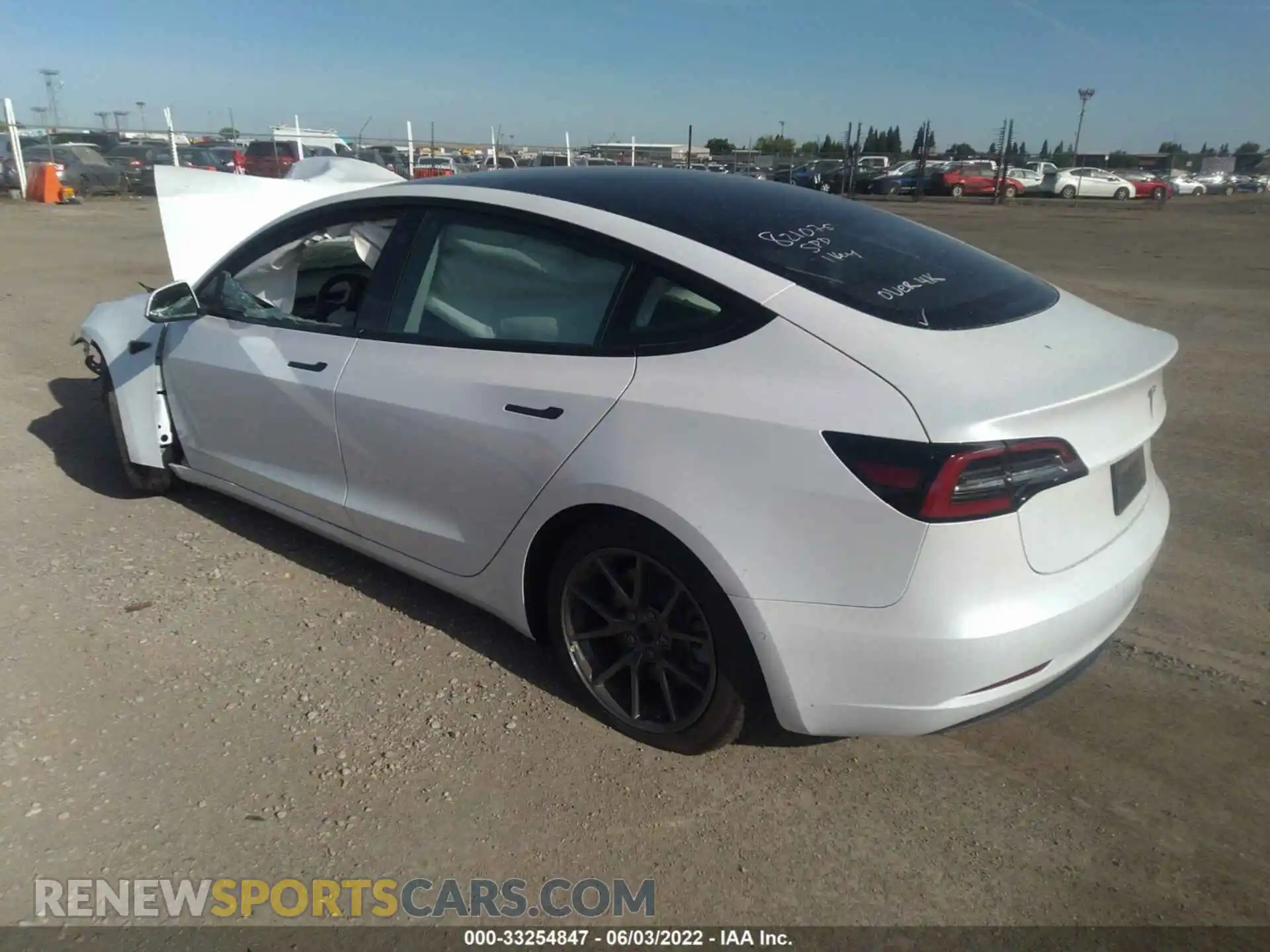 3 Photograph of a damaged car 5YJ3E1EA8MF874450 TESLA MODEL 3 2021