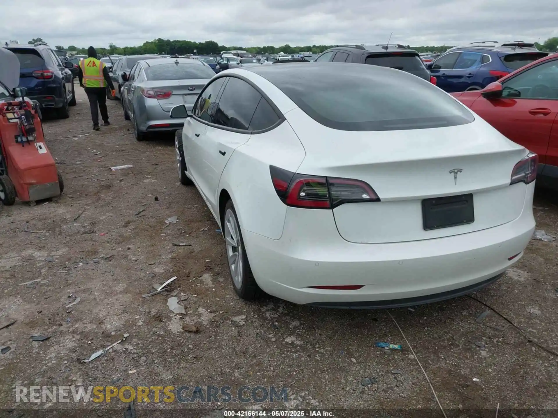 3 Photograph of a damaged car 5YJ3E1EA8MF921542 TESLA MODEL 3 2021