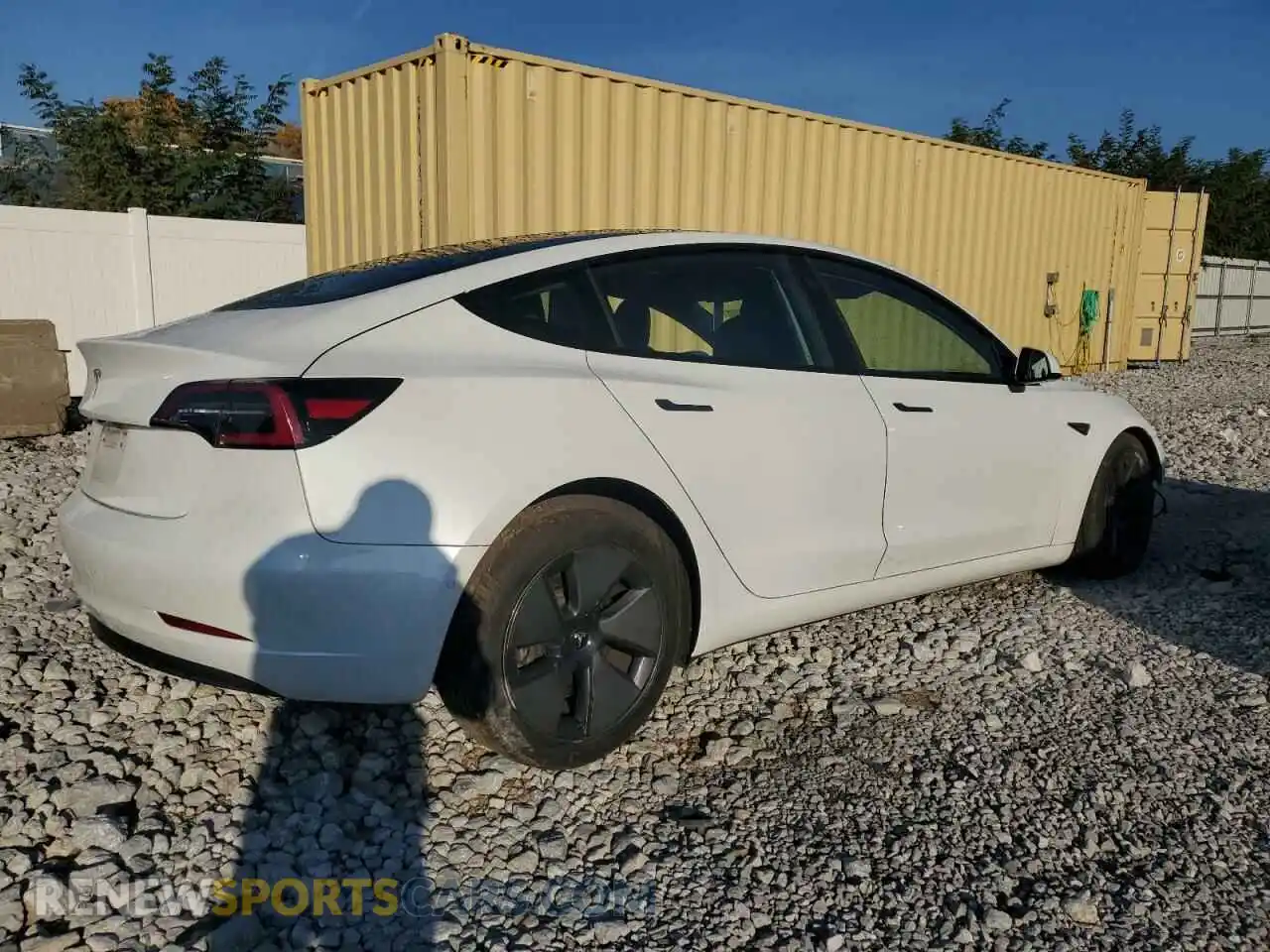 3 Photograph of a damaged car 5YJ3E1EA8MF986293 TESLA MODEL 3 2021