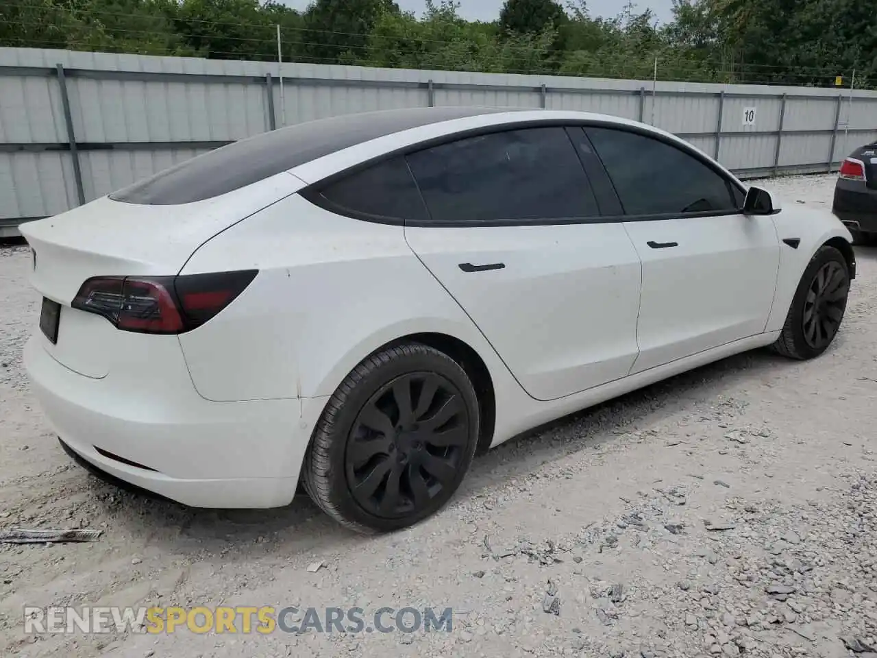 3 Photograph of a damaged car 5YJ3E1EA9MF016775 TESLA MODEL 3 2021