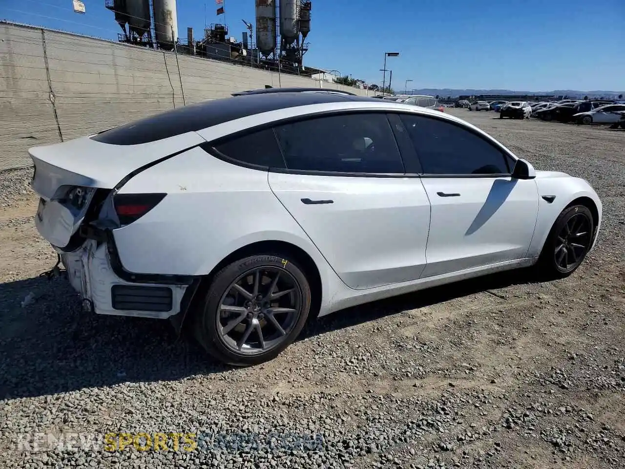 3 Photograph of a damaged car 5YJ3E1EA9MF031745 TESLA MODEL 3 2021