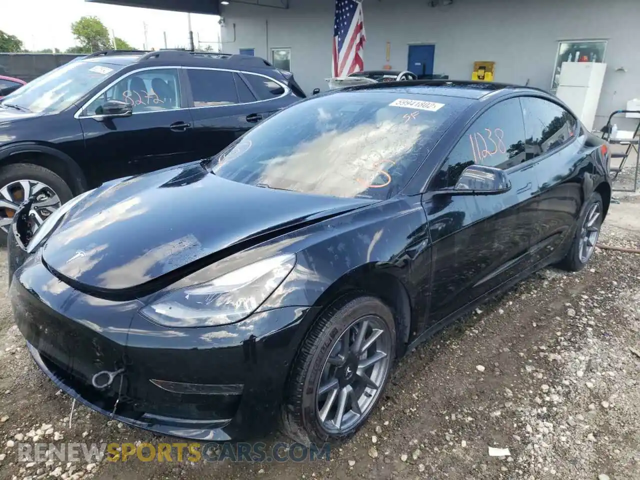 2 Photograph of a damaged car 5YJ3E1EA9MF064552 TESLA MODEL 3 2021