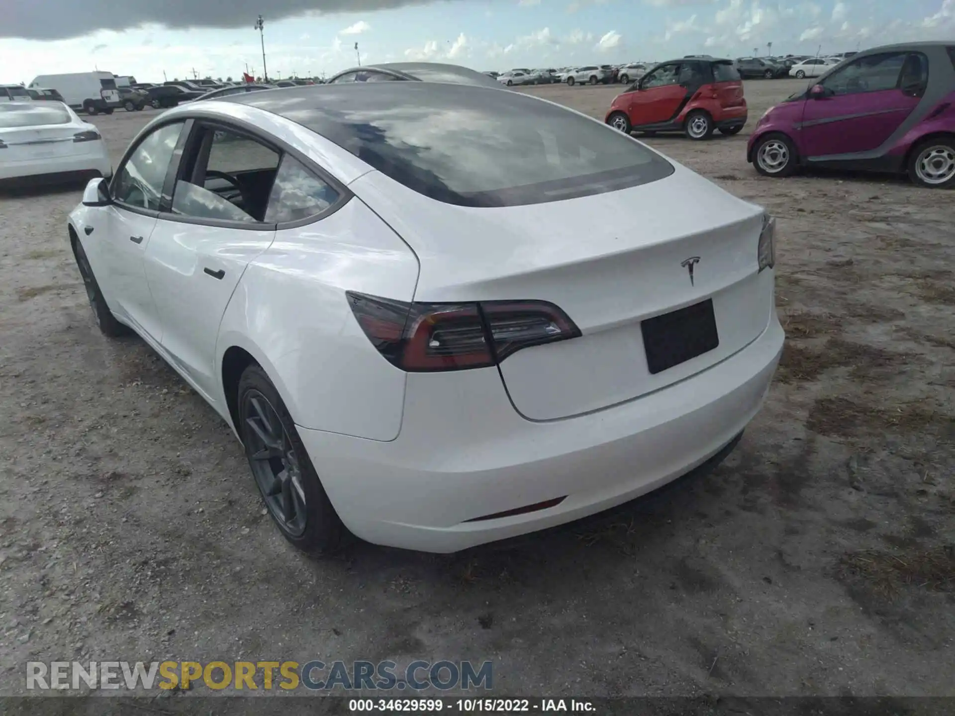 3 Photograph of a damaged car 5YJ3E1EA9MF095218 TESLA MODEL 3 2021