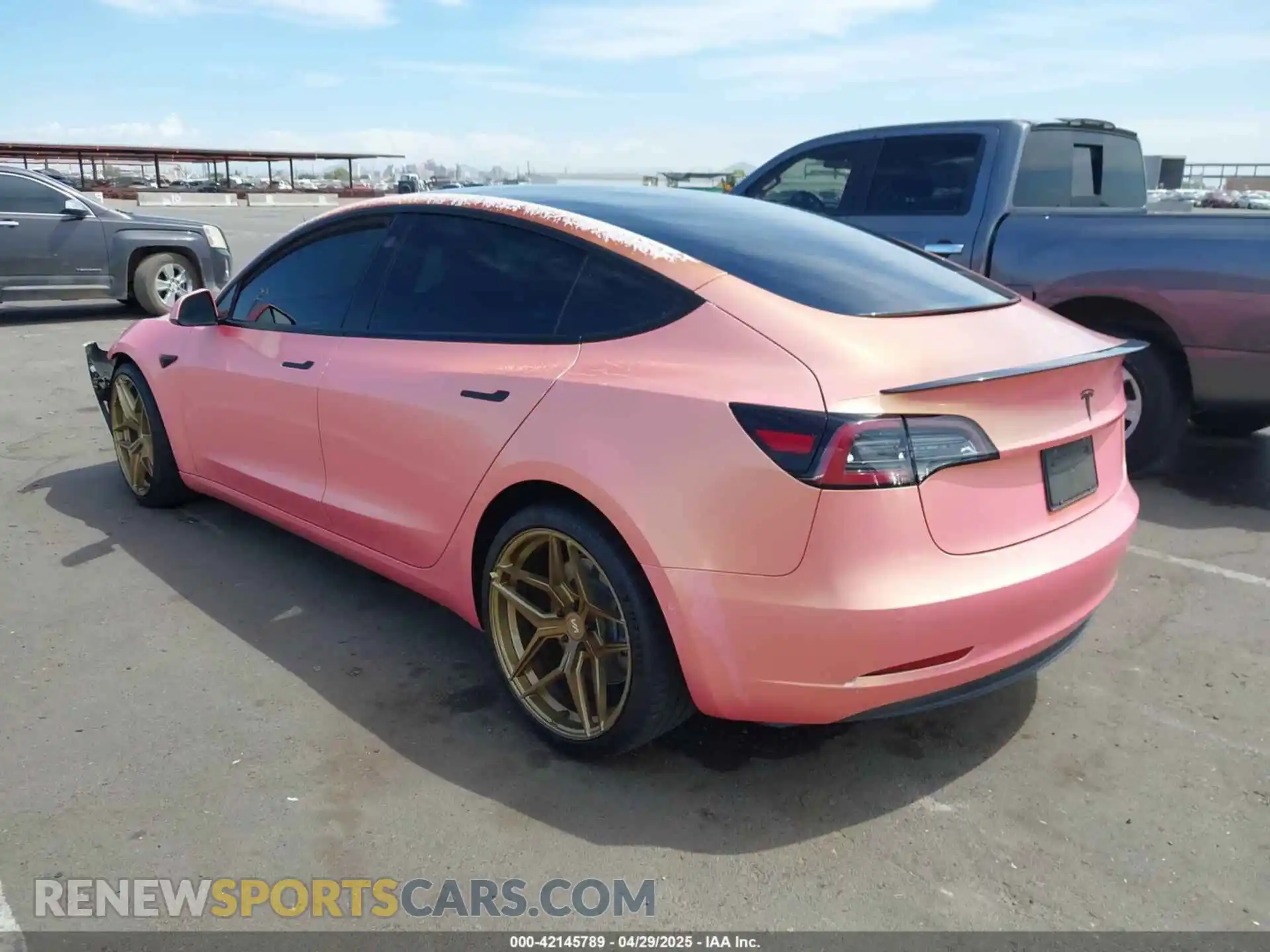 3 fotografías del automóvil dañado 5YJ3E1EA9MF097437 TESLA MODEL 3 2021
