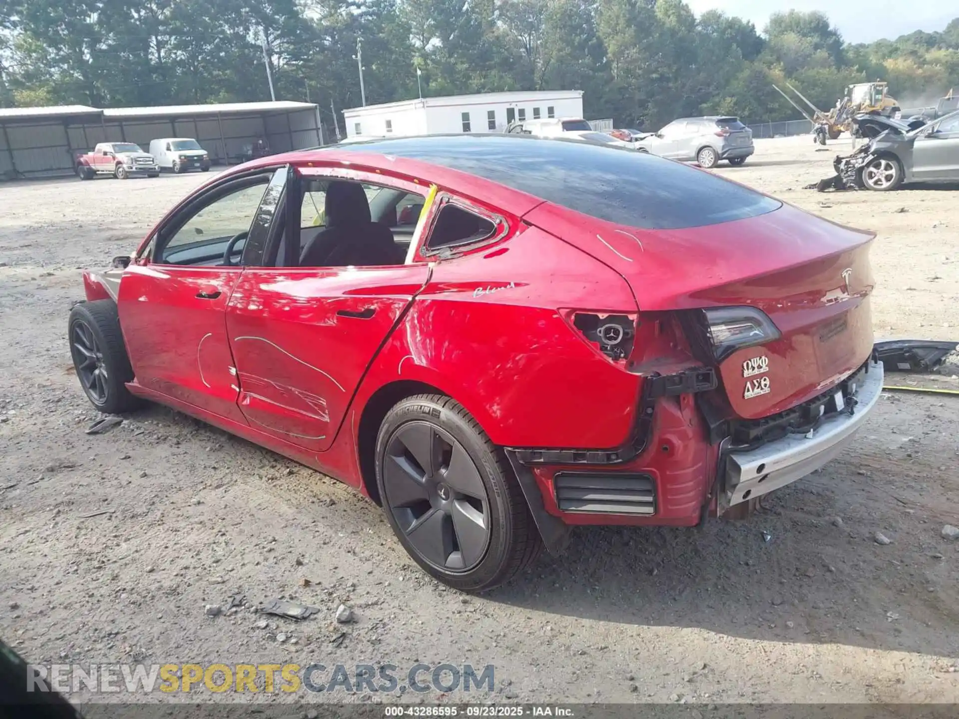 3 Photograph of a damaged car 5YJ3E1EA9MF098264 TESLA MODEL 3 2021