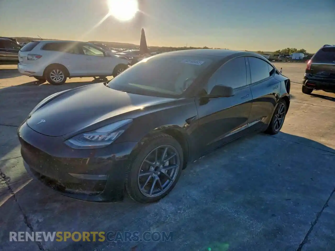 1 Photograph of a damaged car 5YJ3E1EA9MF850769 TESLA MODEL 3 2021