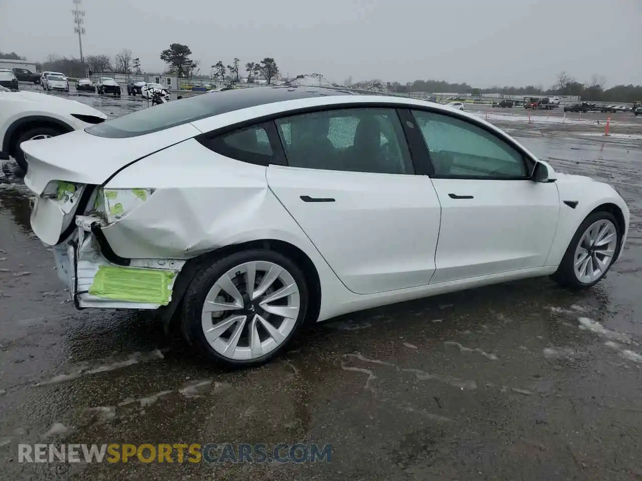3 Photograph of a damaged car 5YJ3E1EA9MF861531 TESLA MODEL 3 2021