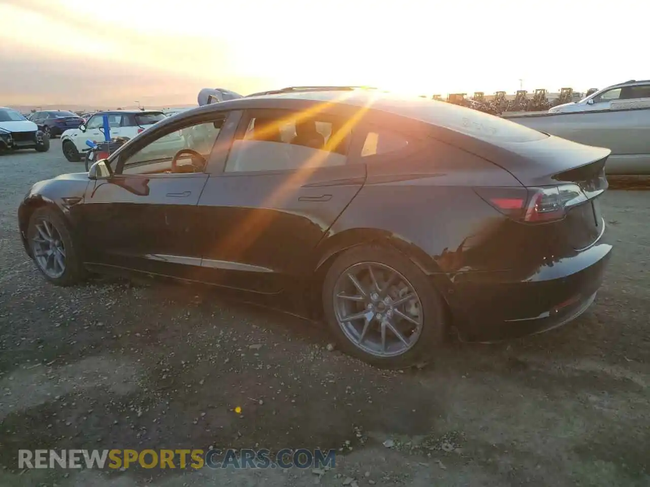 2 Photograph of a damaged car 5YJ3E1EA9MF915068 TESLA MODEL 3 2021