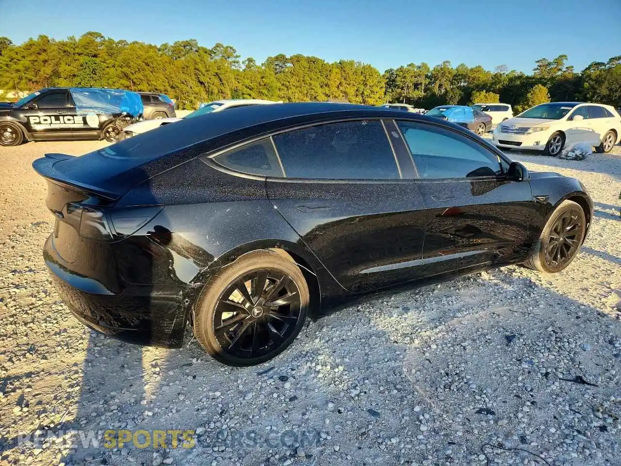 3 Photograph of a damaged car 5YJ3E1EA9MF920304 TESLA MODEL 3 2021