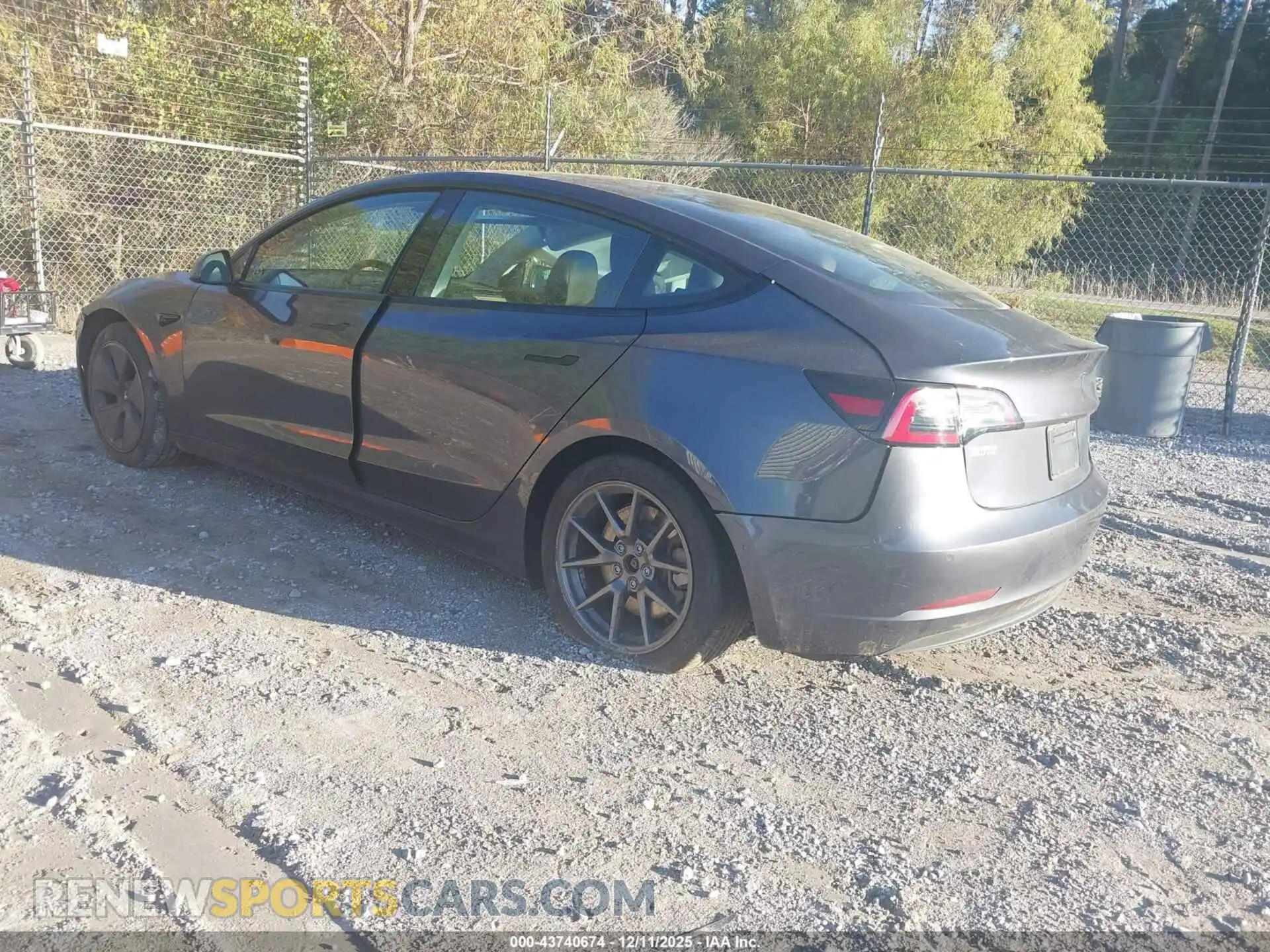3 Photograph of a damaged car 5YJ3E1EA9MF920853 TESLA MODEL 3 2021