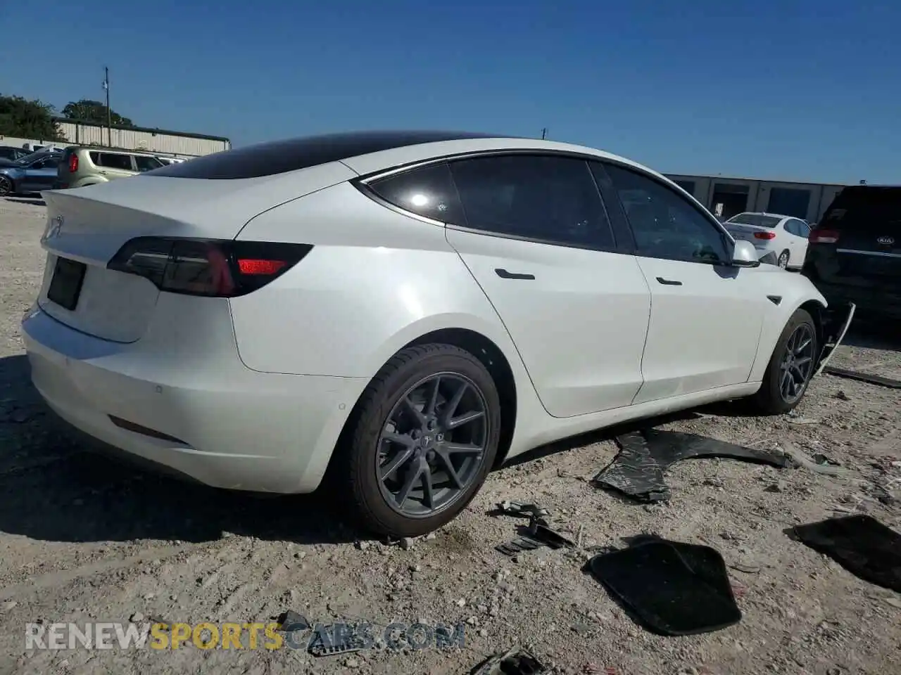 3 Photograph of a damaged car 5YJ3E1EAXMF030393 TESLA MODEL 3 2021