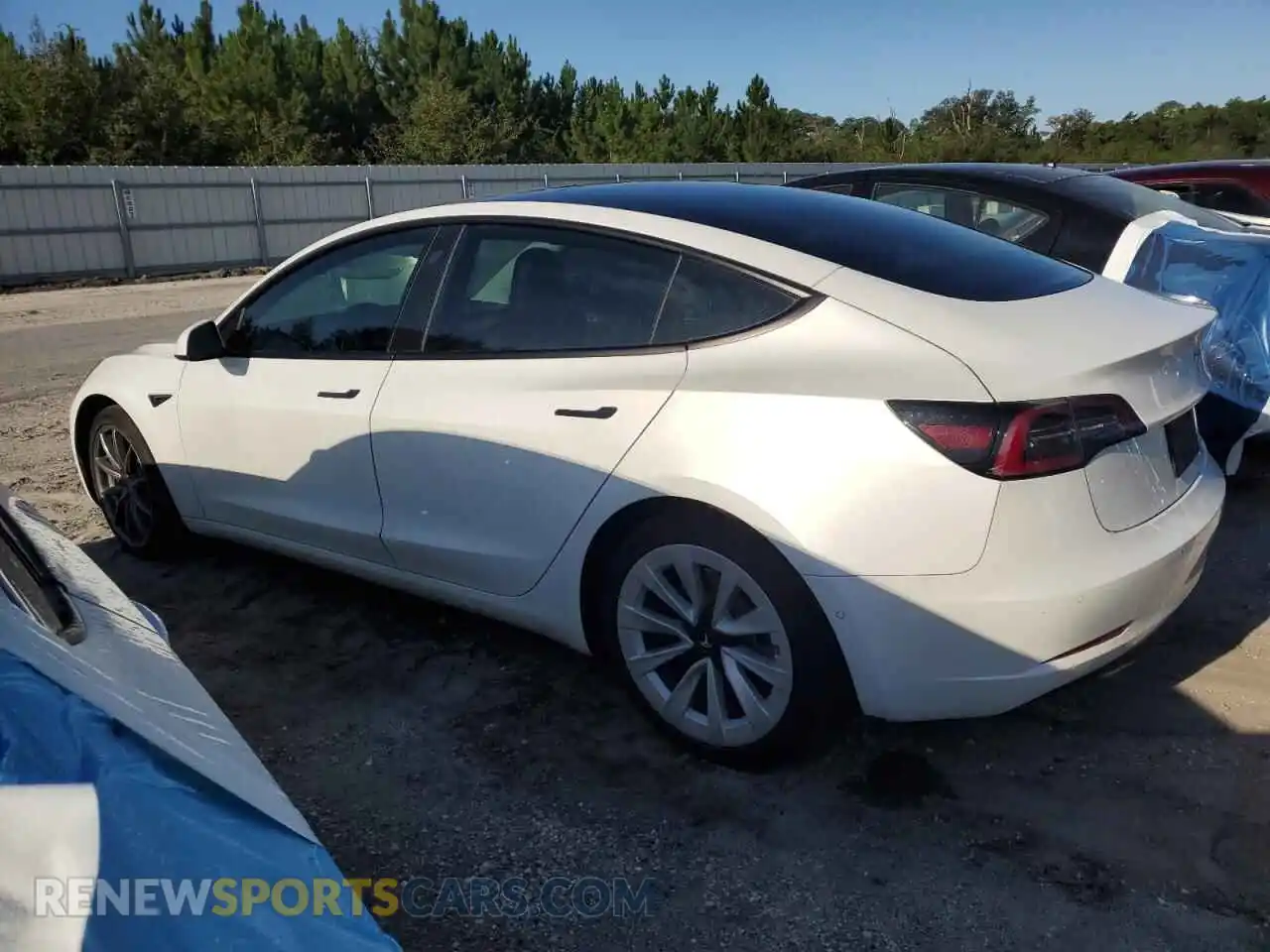 2 Photograph of a damaged car 5YJ3E1EAXMF045573 TESLA MODEL 3 2021