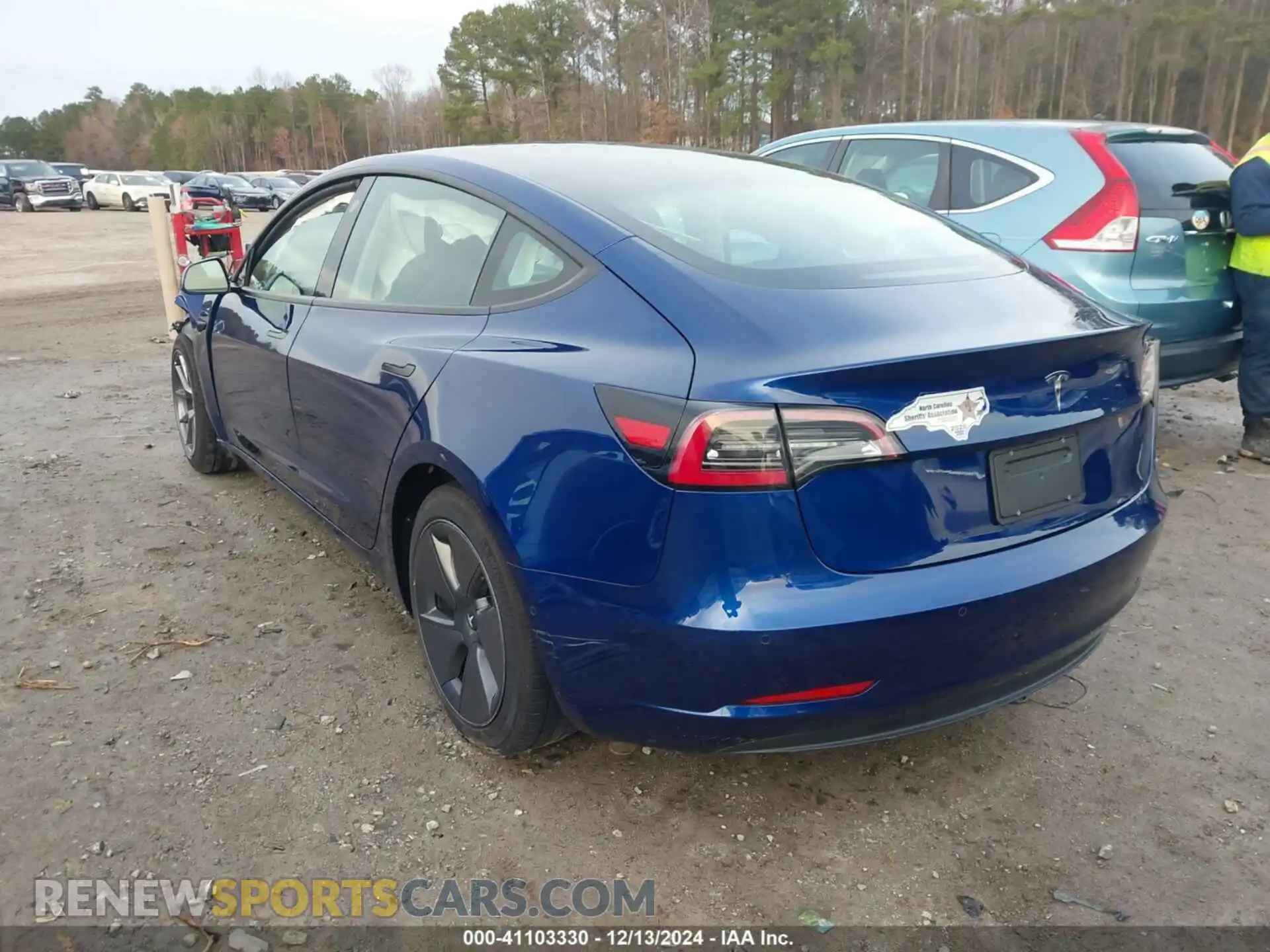 3 Photograph of a damaged car 5YJ3E1EAXMF085054 TESLA MODEL 3 2021
