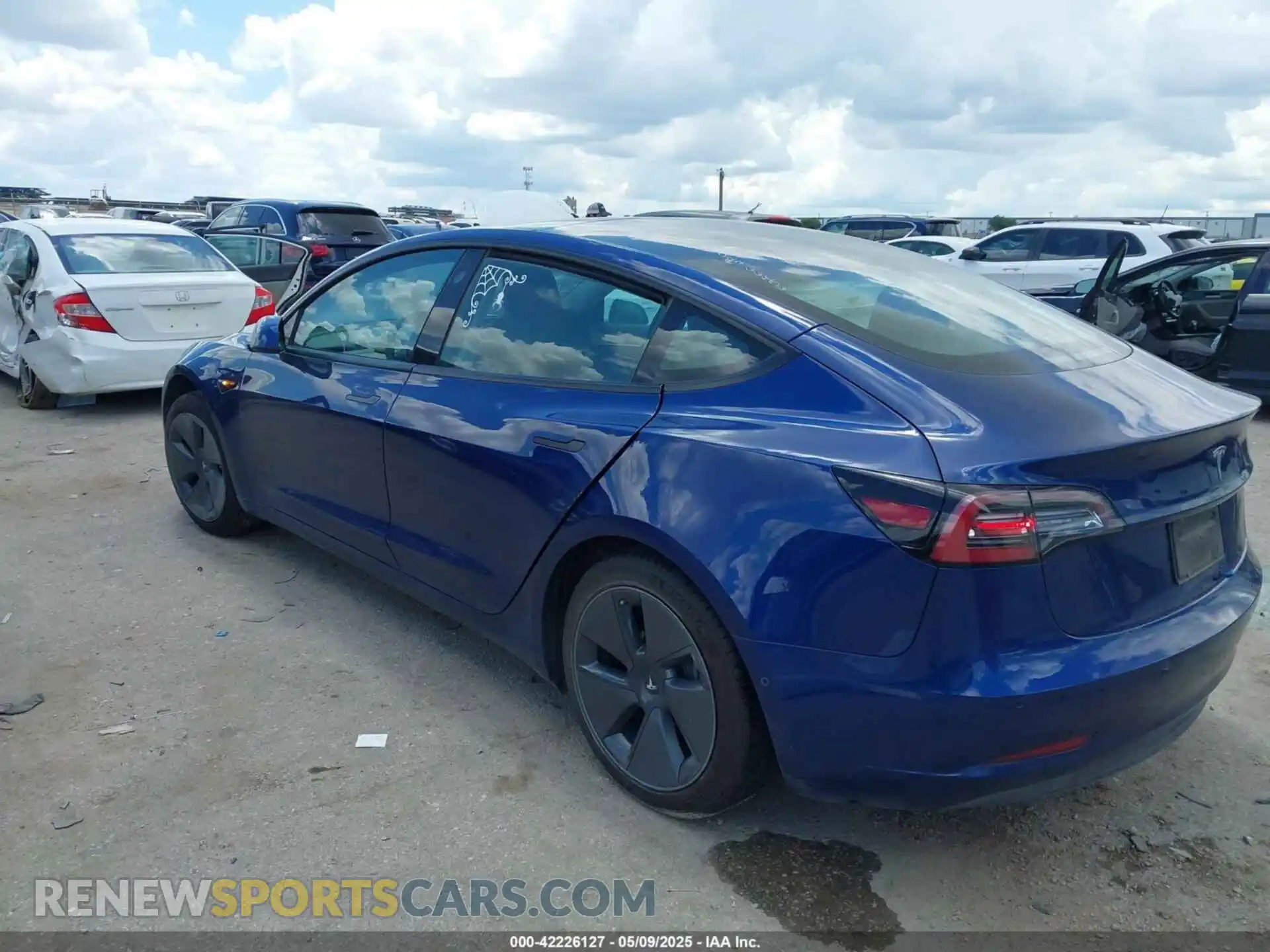 3 Photograph of a damaged car 5YJ3E1EAXMF098855 TESLA MODEL 3 2021