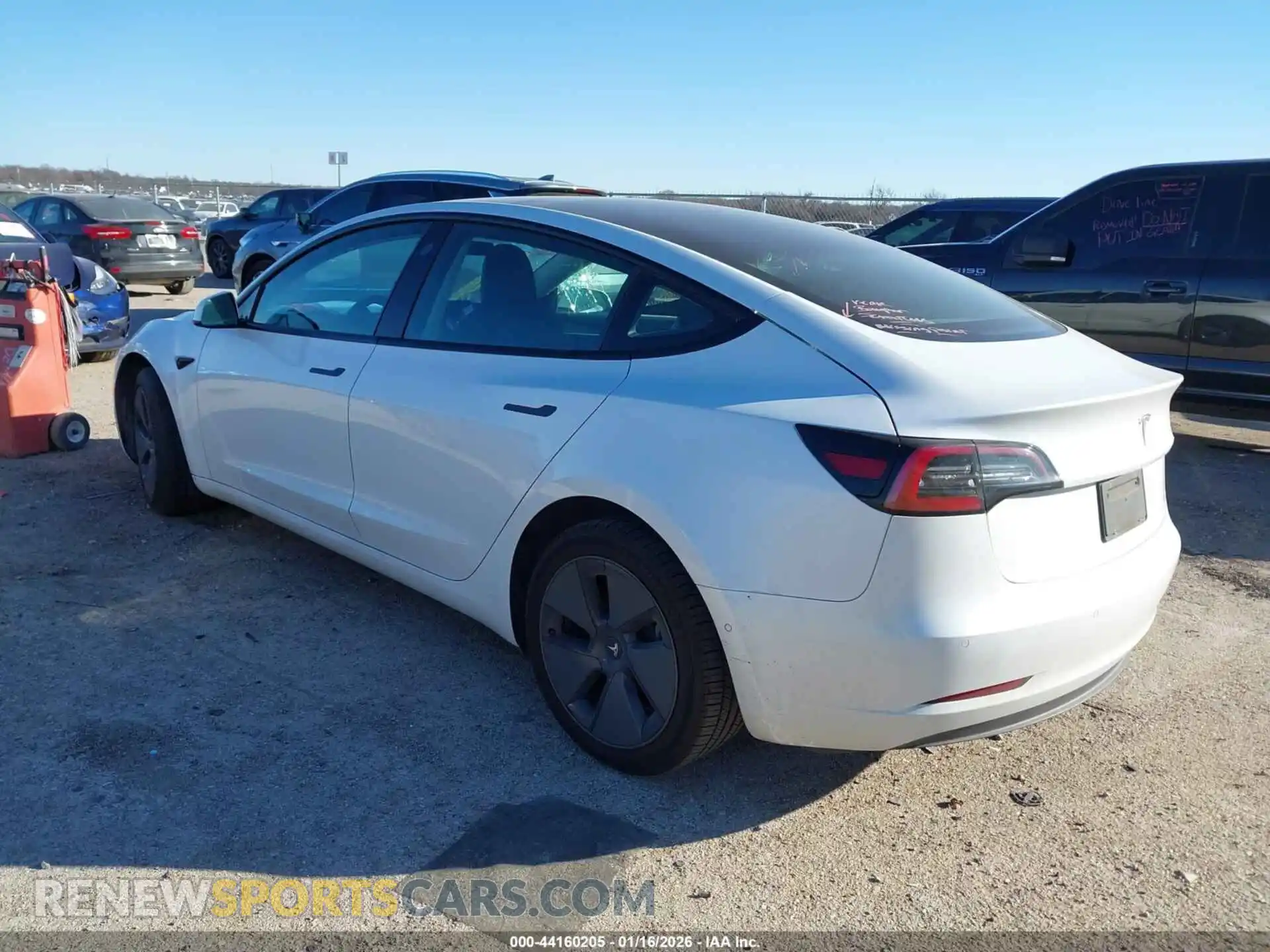 3 Photograph of a damaged car 5YJ3E1EAXMF961380 TESLA MODEL 3 2021