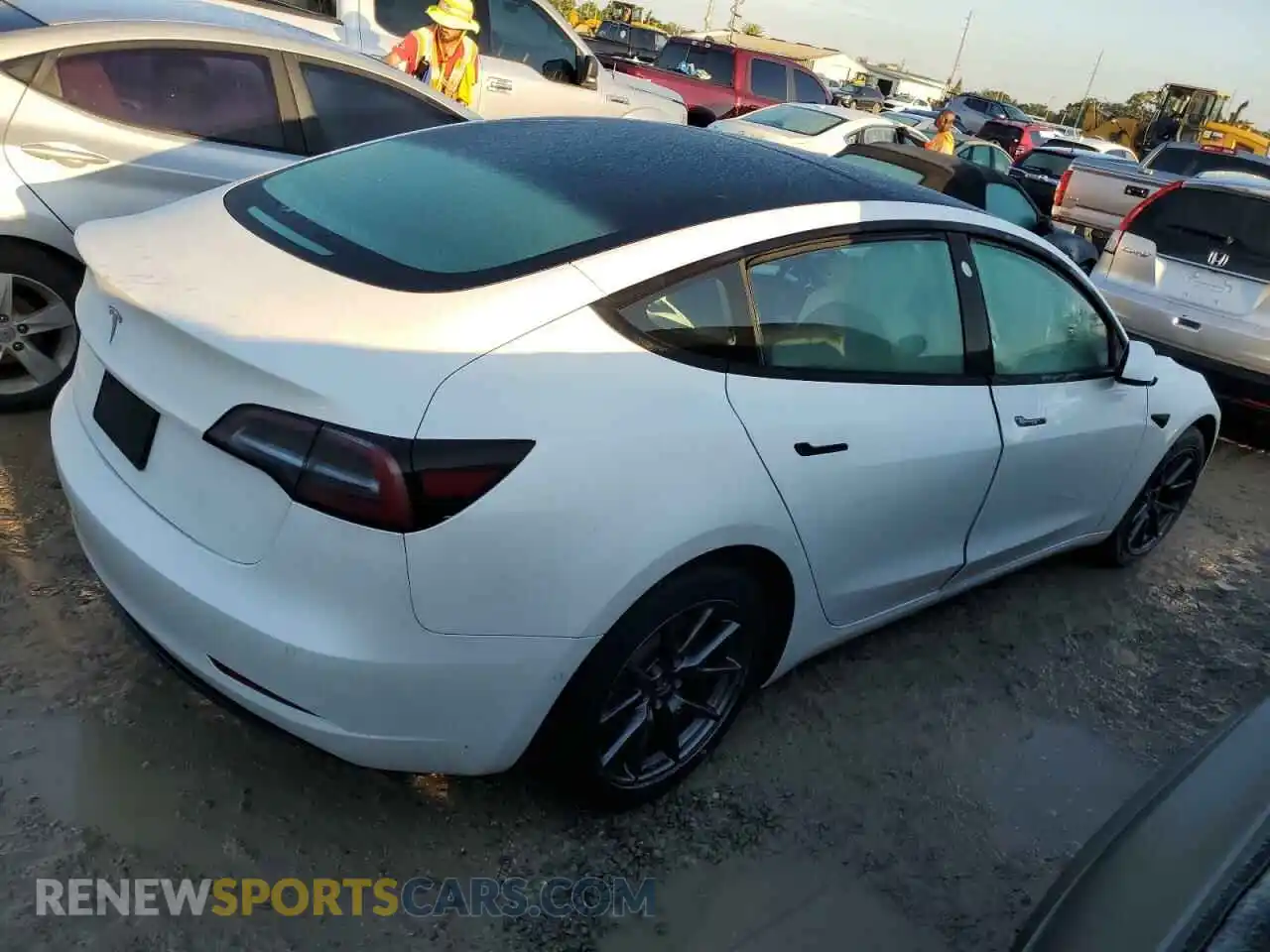 3 Photograph of a damaged car 5YJ3E1EAXMF963629 TESLA MODEL 3 2021