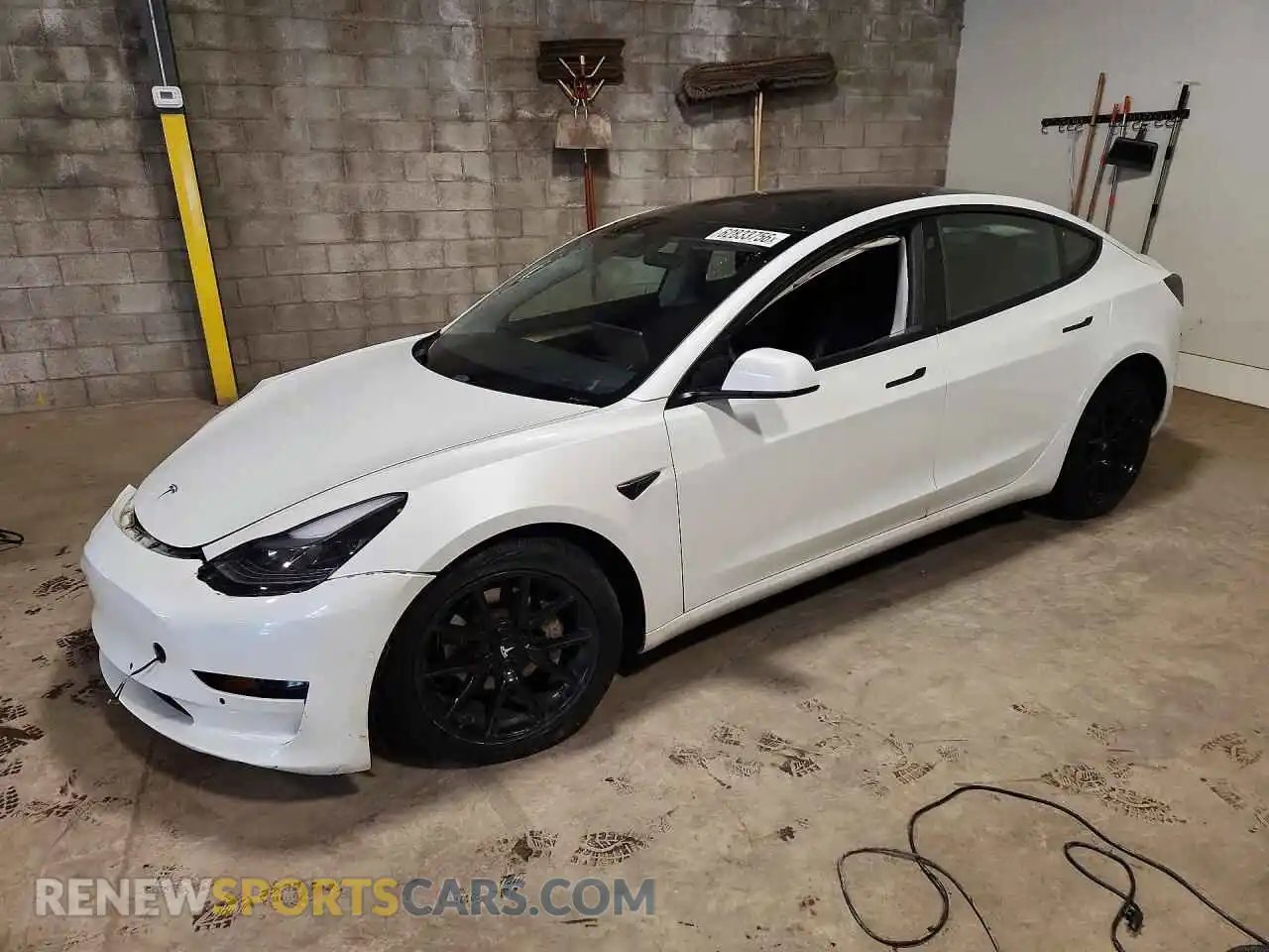 1 Photograph of a damaged car 5YJ3E1EAXMF982150 TESLA MODEL 3 2021