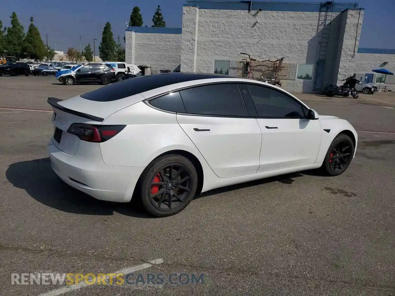 3 fotografías del automóvil dañado 5YJ3E1EAXMF982164 TESLA MODEL 3 2021