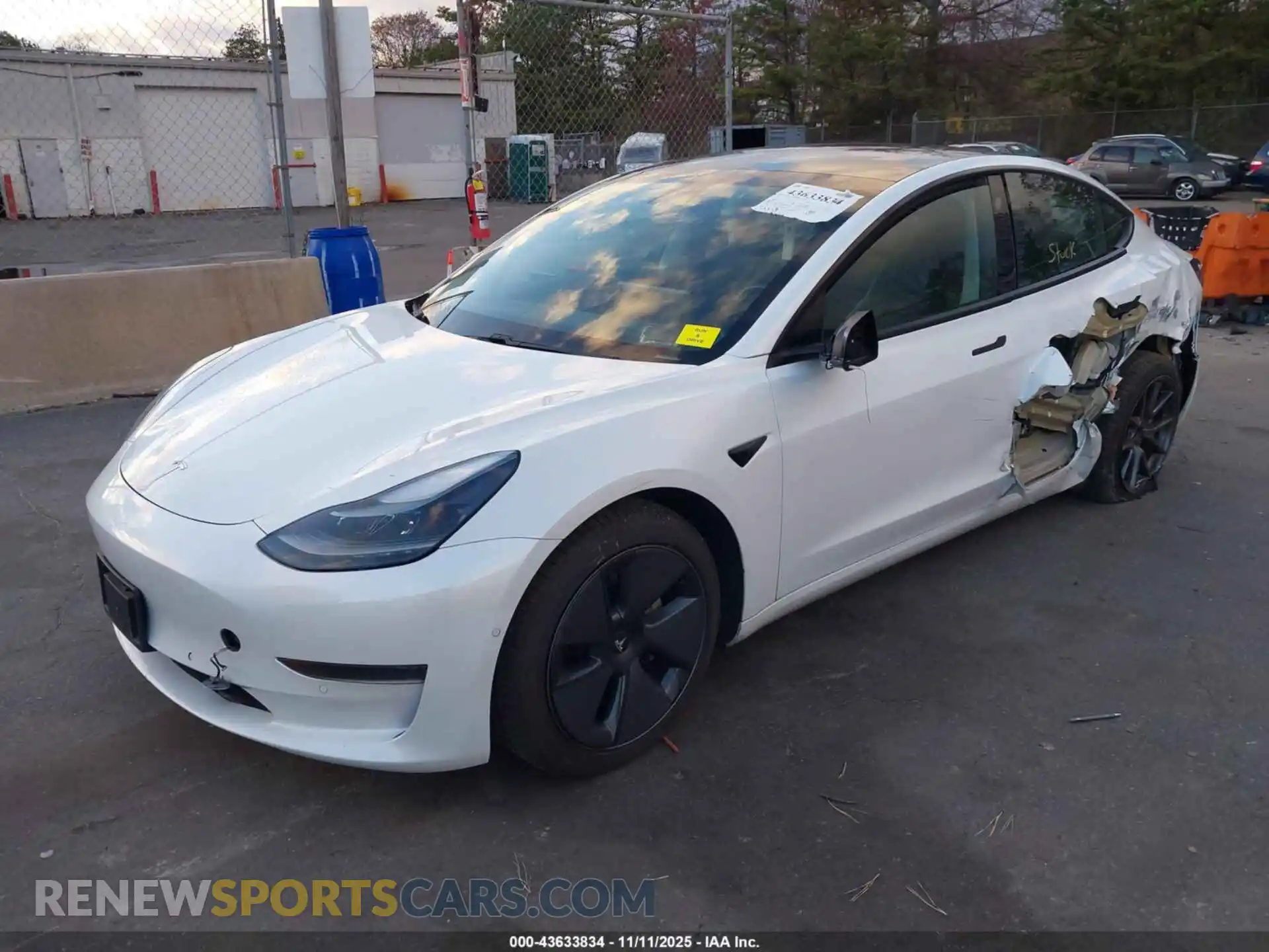 2 Photograph of a damaged car 5YJ3E1EAXMF991592 TESLA MODEL 3 2021