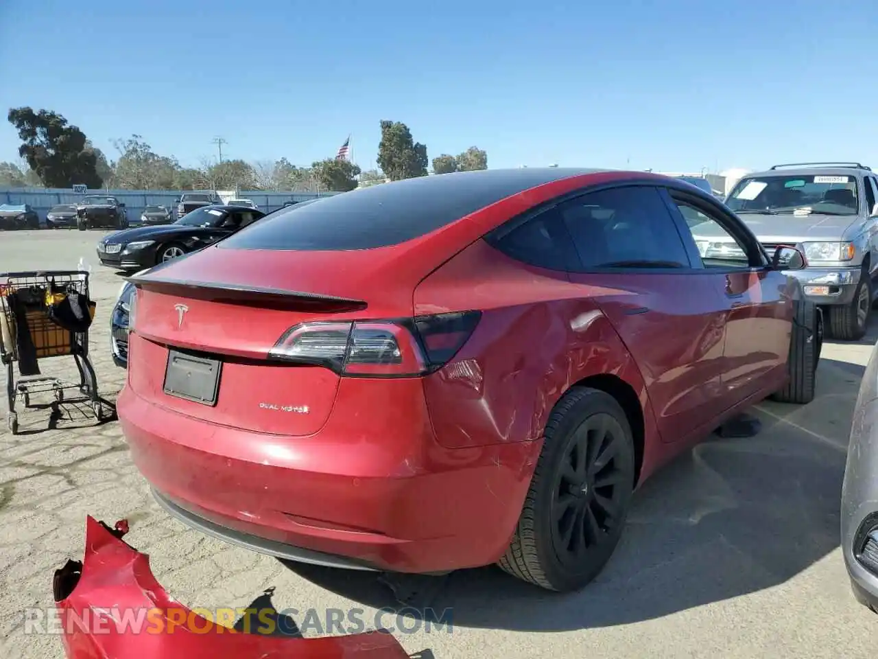 3 fotografías del automóvil dañado 5YJ3E1EB0MF009366 TESLA MODEL 3 2021