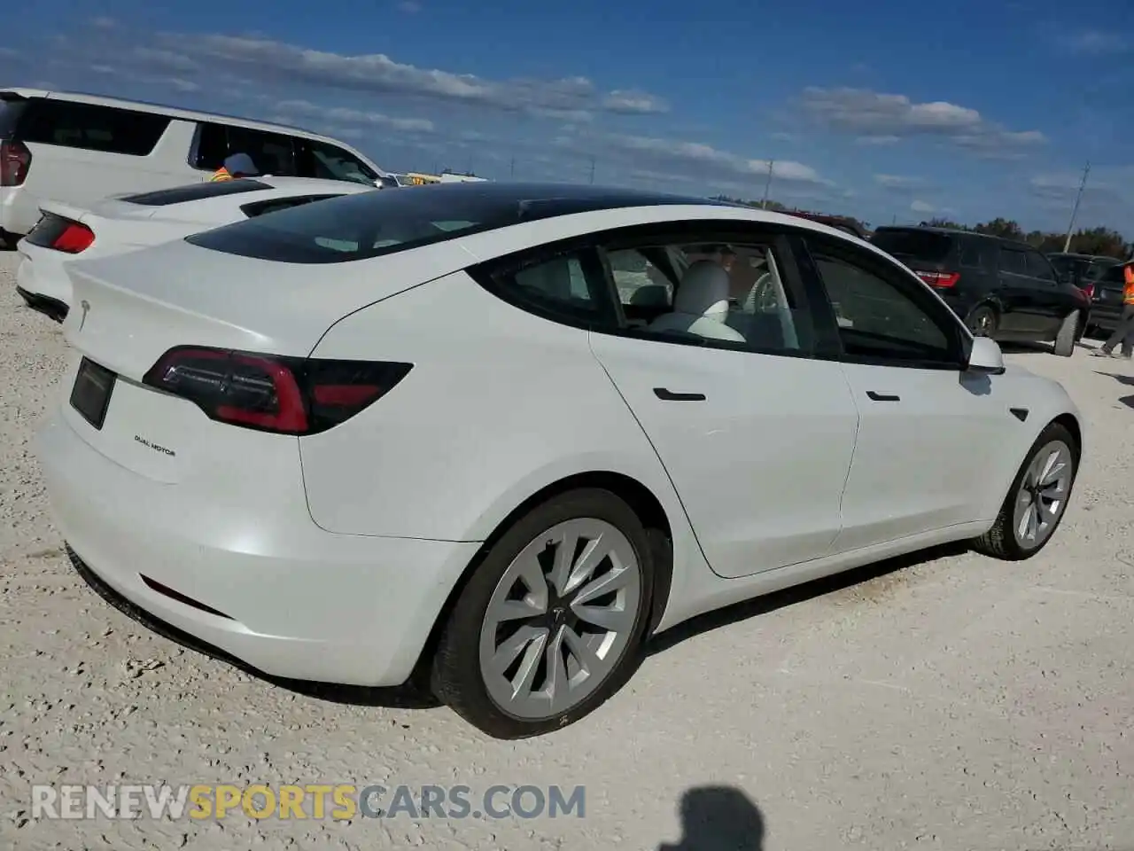 3 Photograph of a damaged car 5YJ3E1EB0MF051097 TESLA MODEL 3 2021
