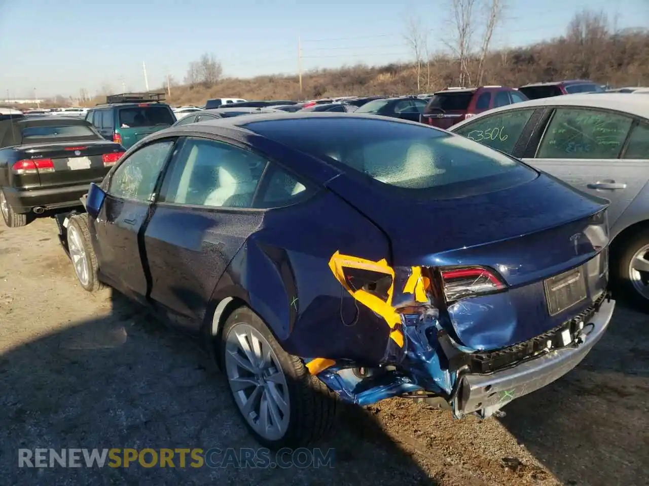 3 Photograph of a damaged car 5YJ3E1EB0MF903268 TESLA MODEL 3 2021