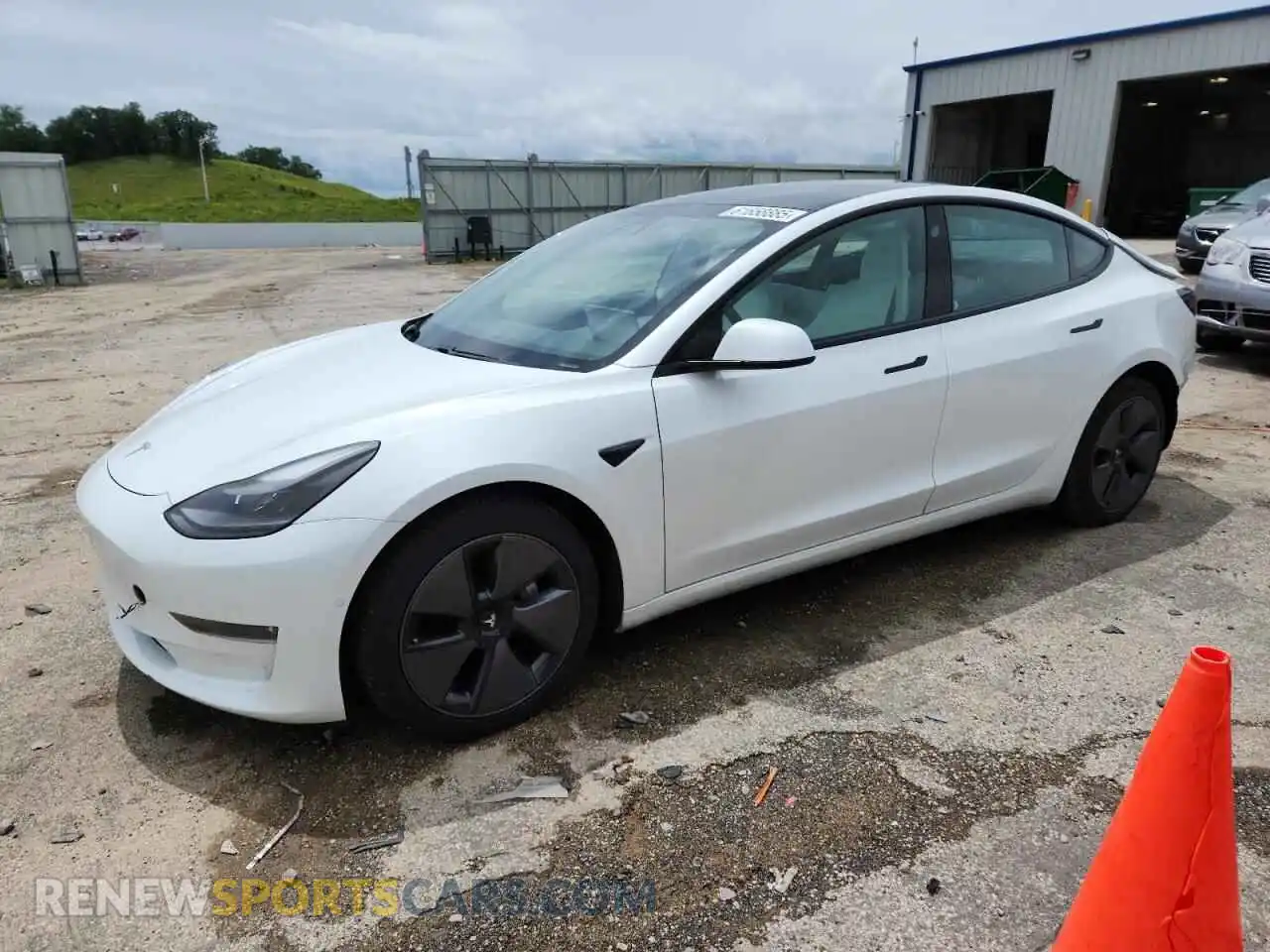 1 Photograph of a damaged car 5YJ3E1EB0MF903304 TESLA MODEL 3 2021