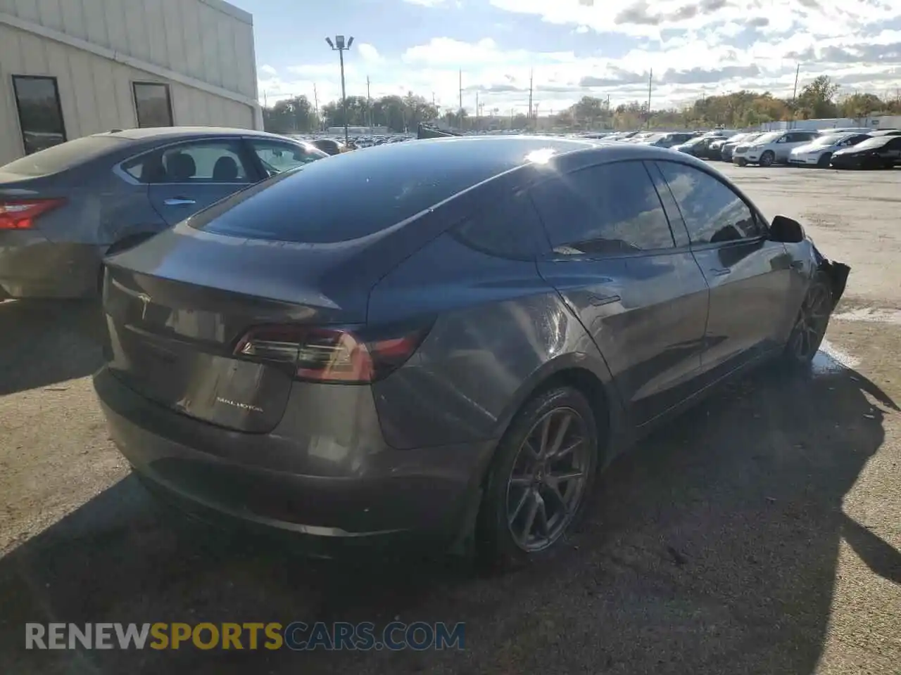 3 Photograph of a damaged car 5YJ3E1EB0MF924444 TESLA MODEL 3 2021