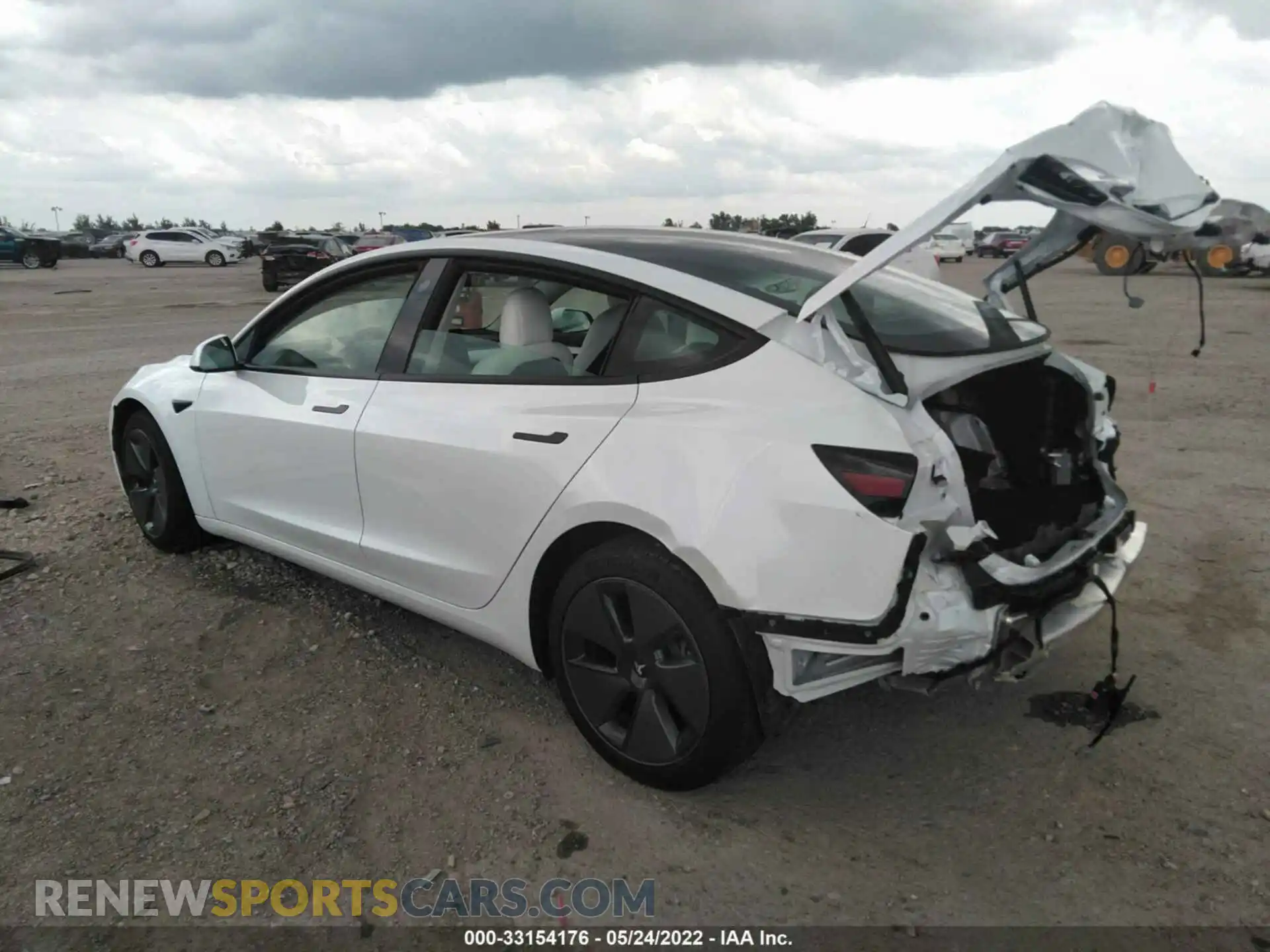 3 Photograph of a damaged car 5YJ3E1EB1MF013328 TESLA MODEL 3 2021