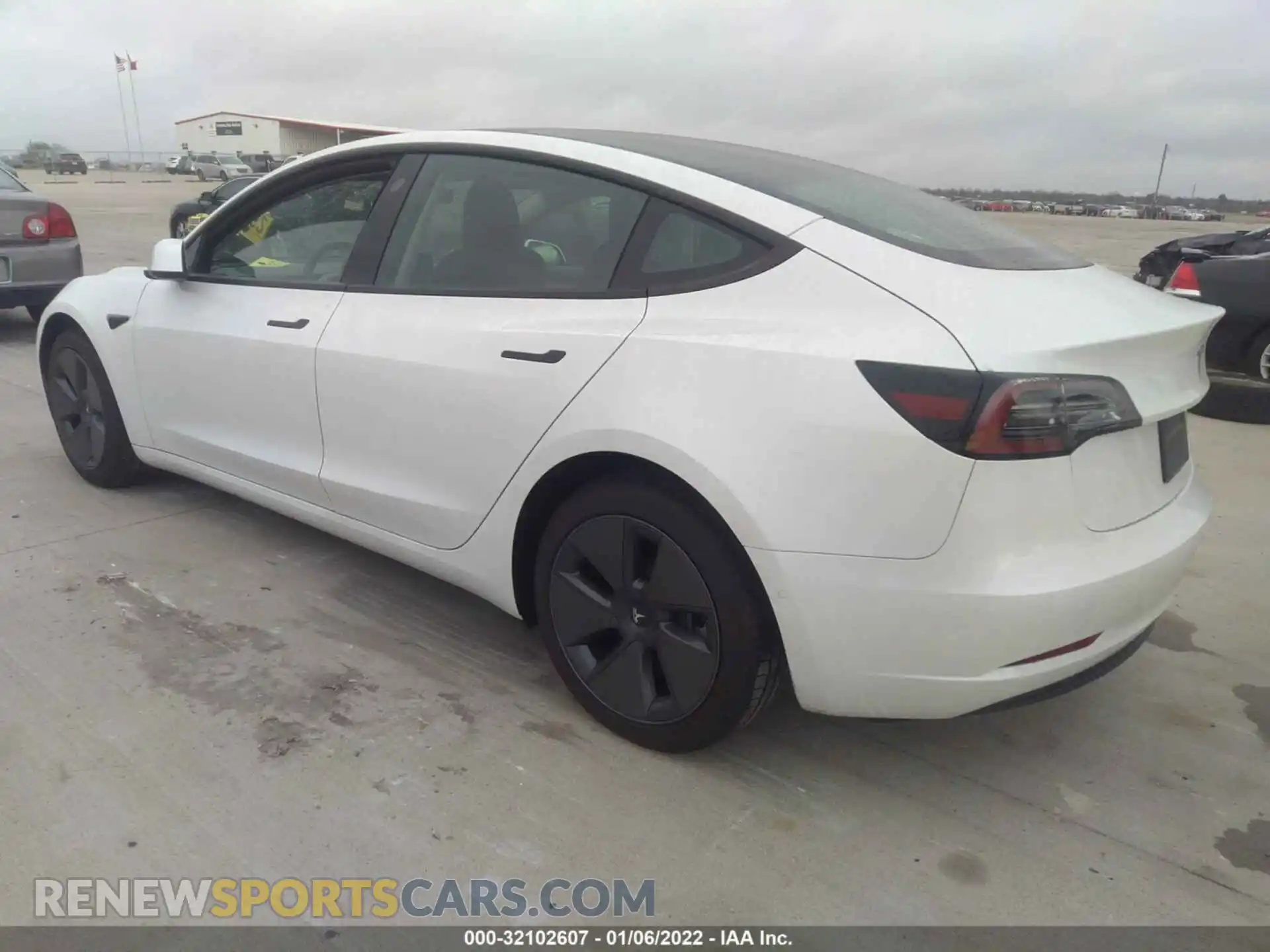 3 fotografías del automóvil dañado 5YJ3E1EB1MF019677 TESLA MODEL 3 2021