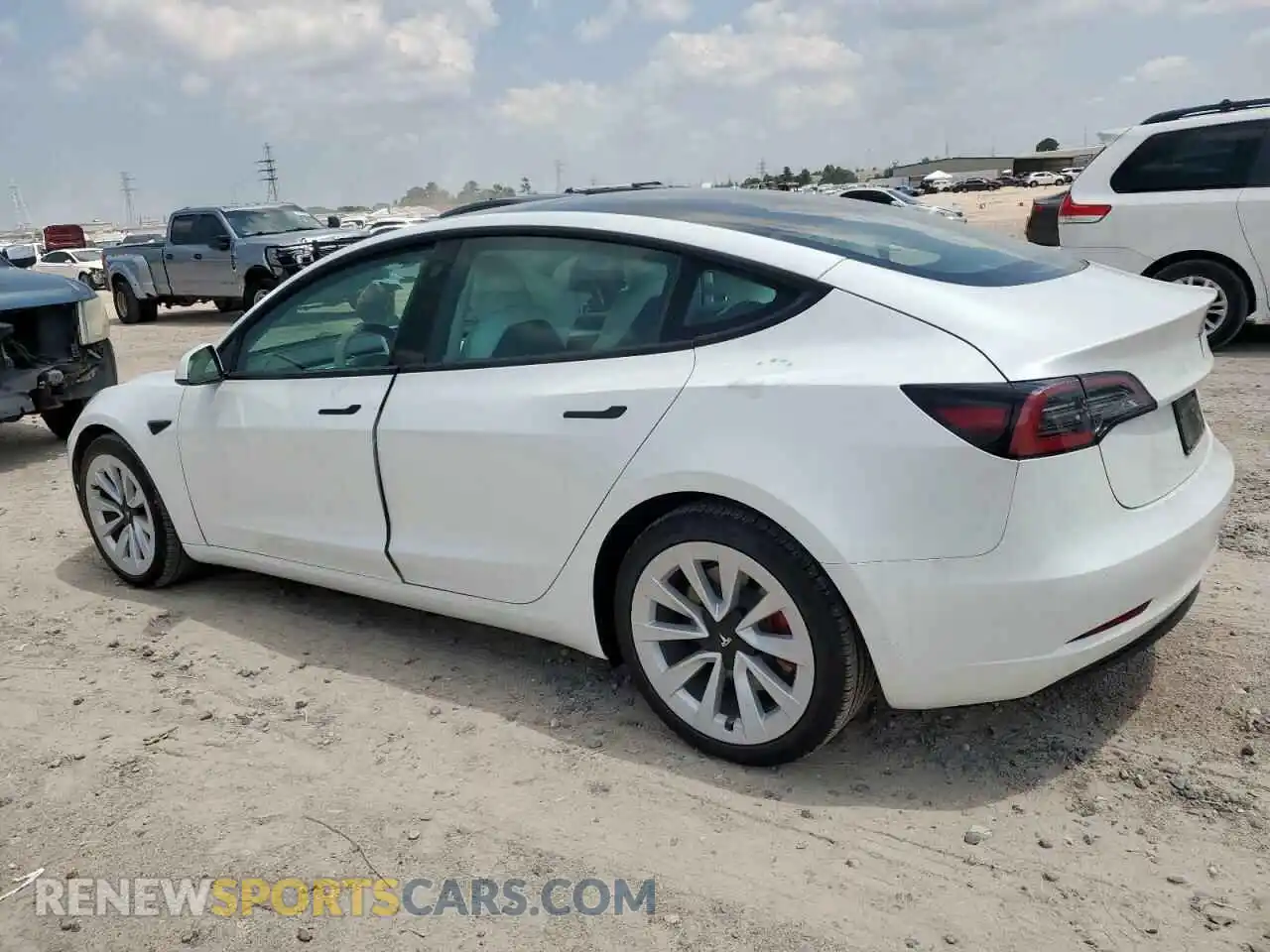 2 Photograph of a damaged car 5YJ3E1EB1MF049049 TESLA MODEL 3 2021