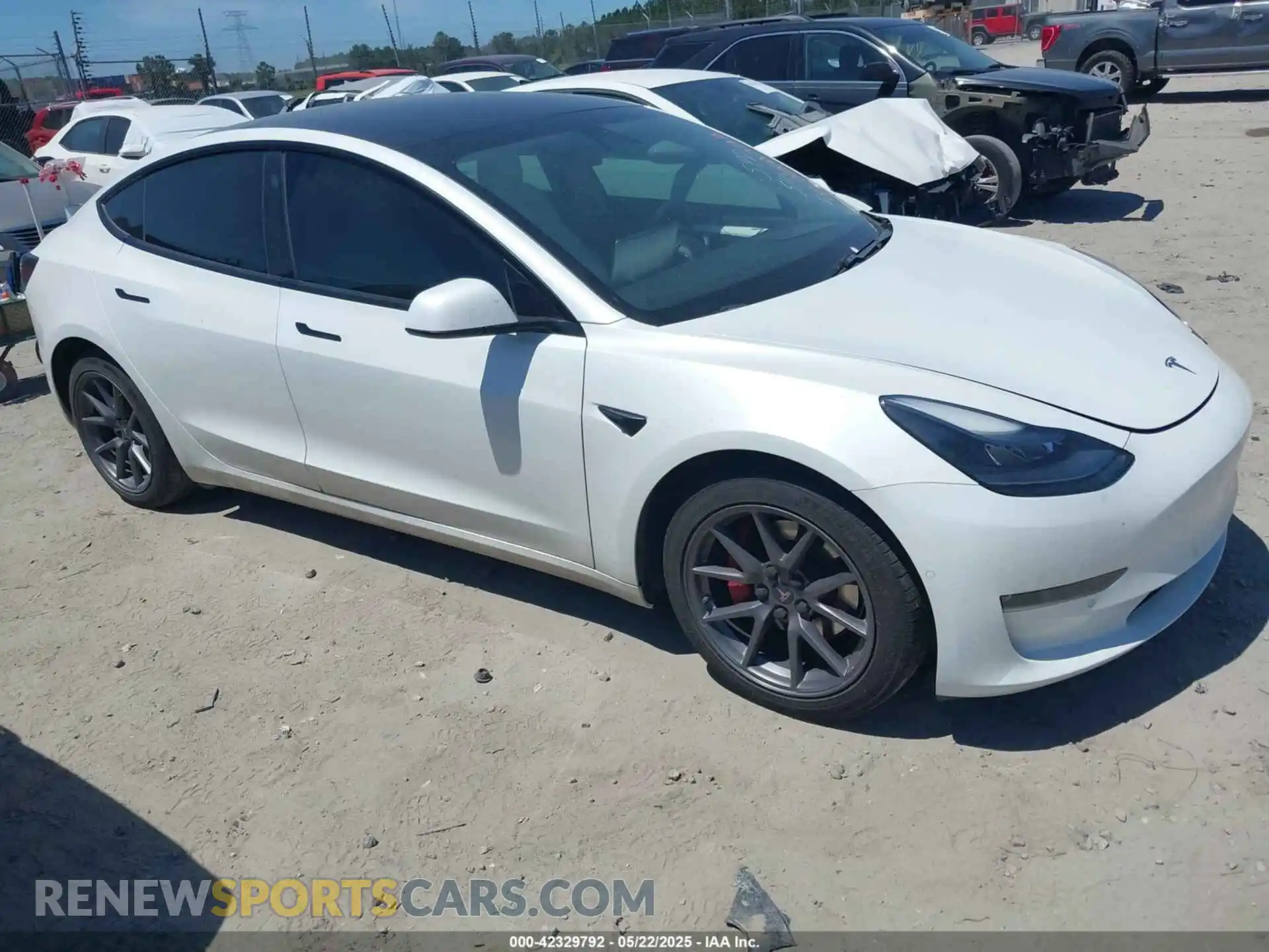 1 Photograph of a damaged car 5YJ3E1EB1MF062710 TESLA MODEL 3 2021