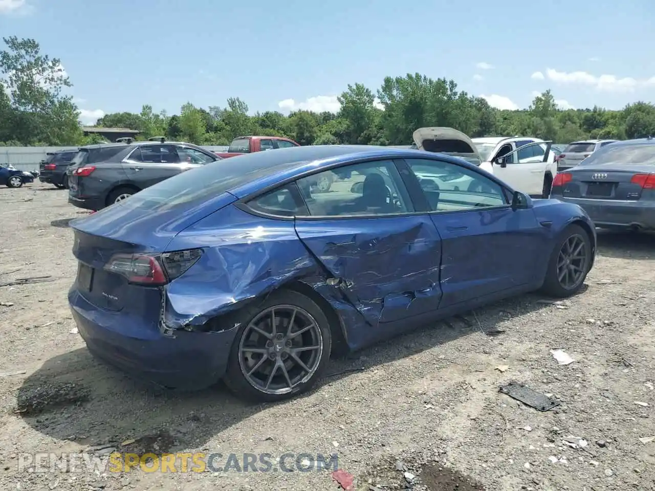 3 Photograph of a damaged car 5YJ3E1EB1MF064067 TESLA MODEL 3 2021