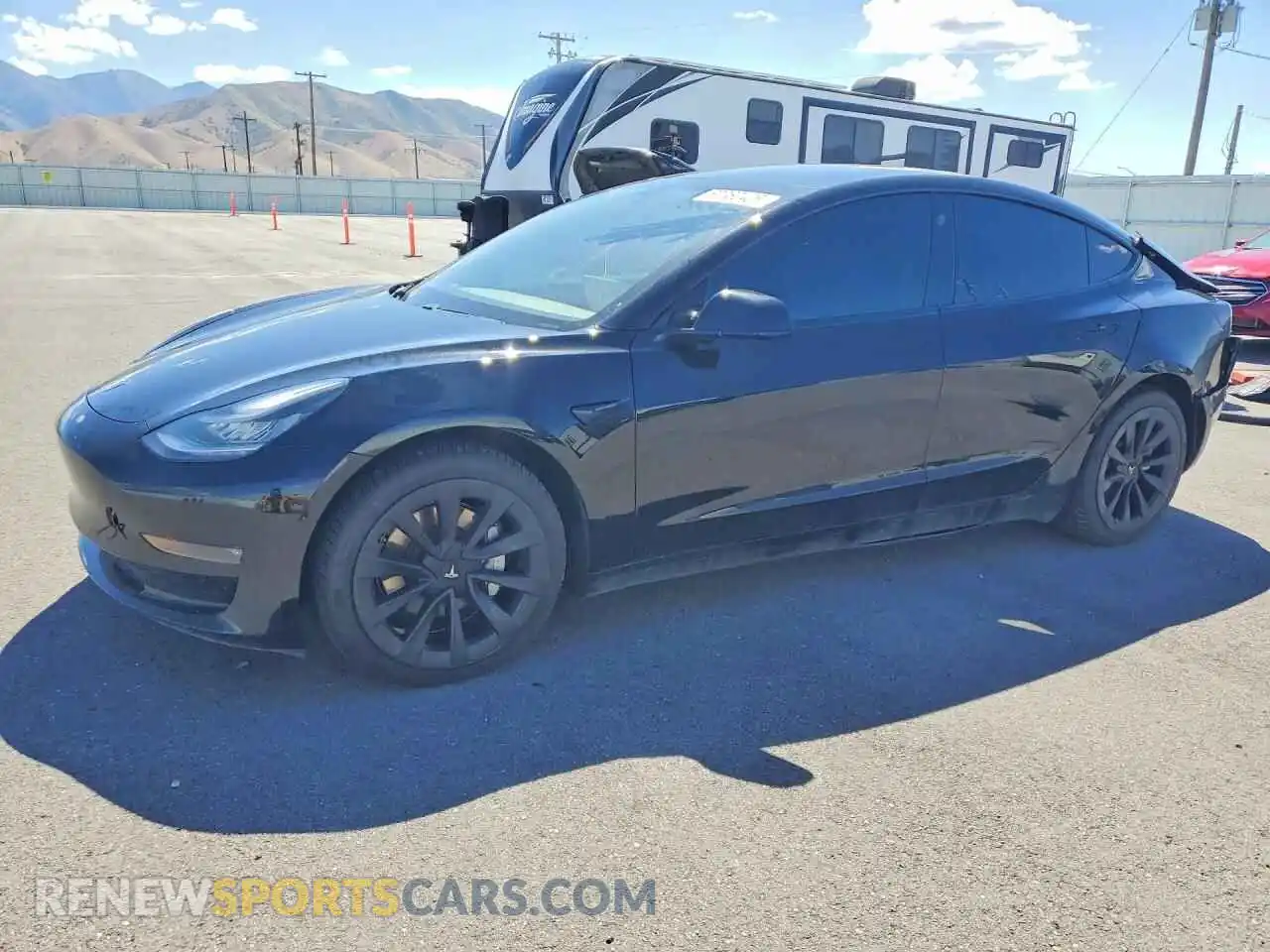 1 Photograph of a damaged car 5YJ3E1EB1MF849687 TESLA MODEL 3 2021